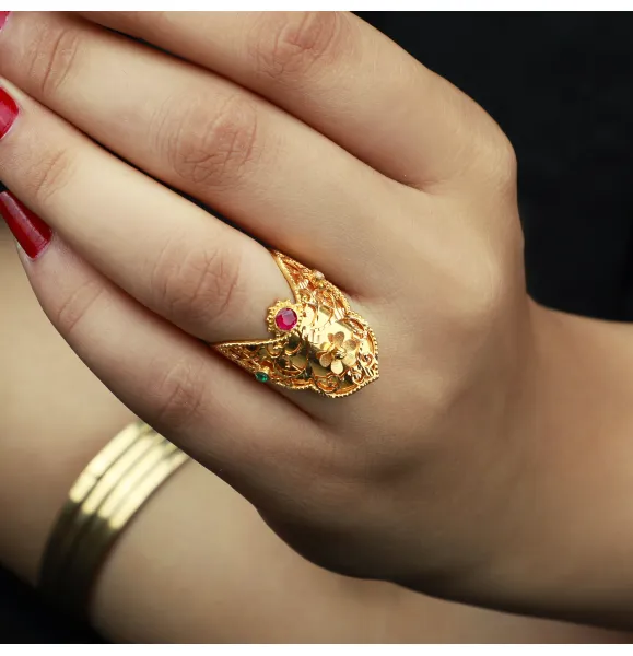 21-karat gold ring, Bahraini made