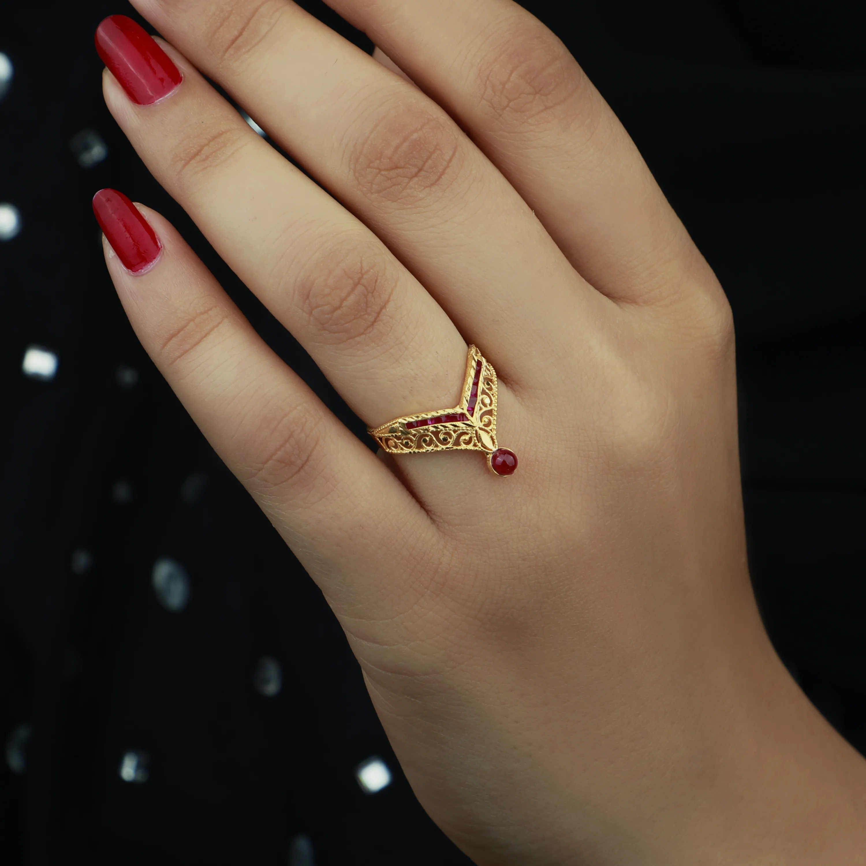 21-karat gold ring, Omani made