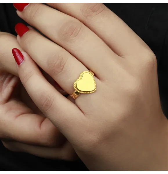21-karat gold ring, Omani made