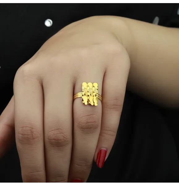21-karat gold ring, made in the UAE