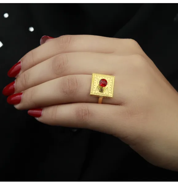 21-karat gold ring, Omani made