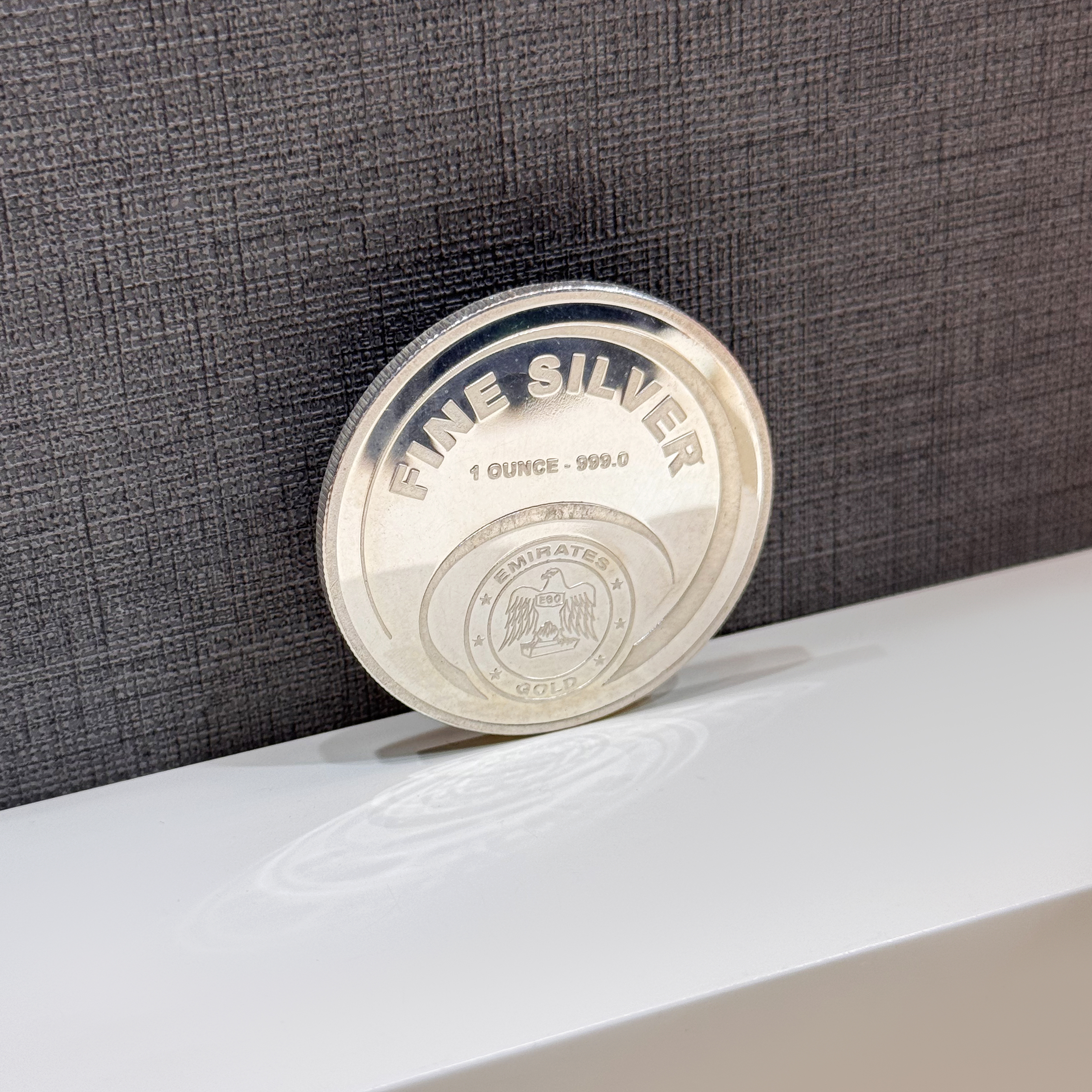 Silver coin weighting one ounce 999 purity - (G-0019) Silver coin weighting one ounce 999 purity - (G-0019)