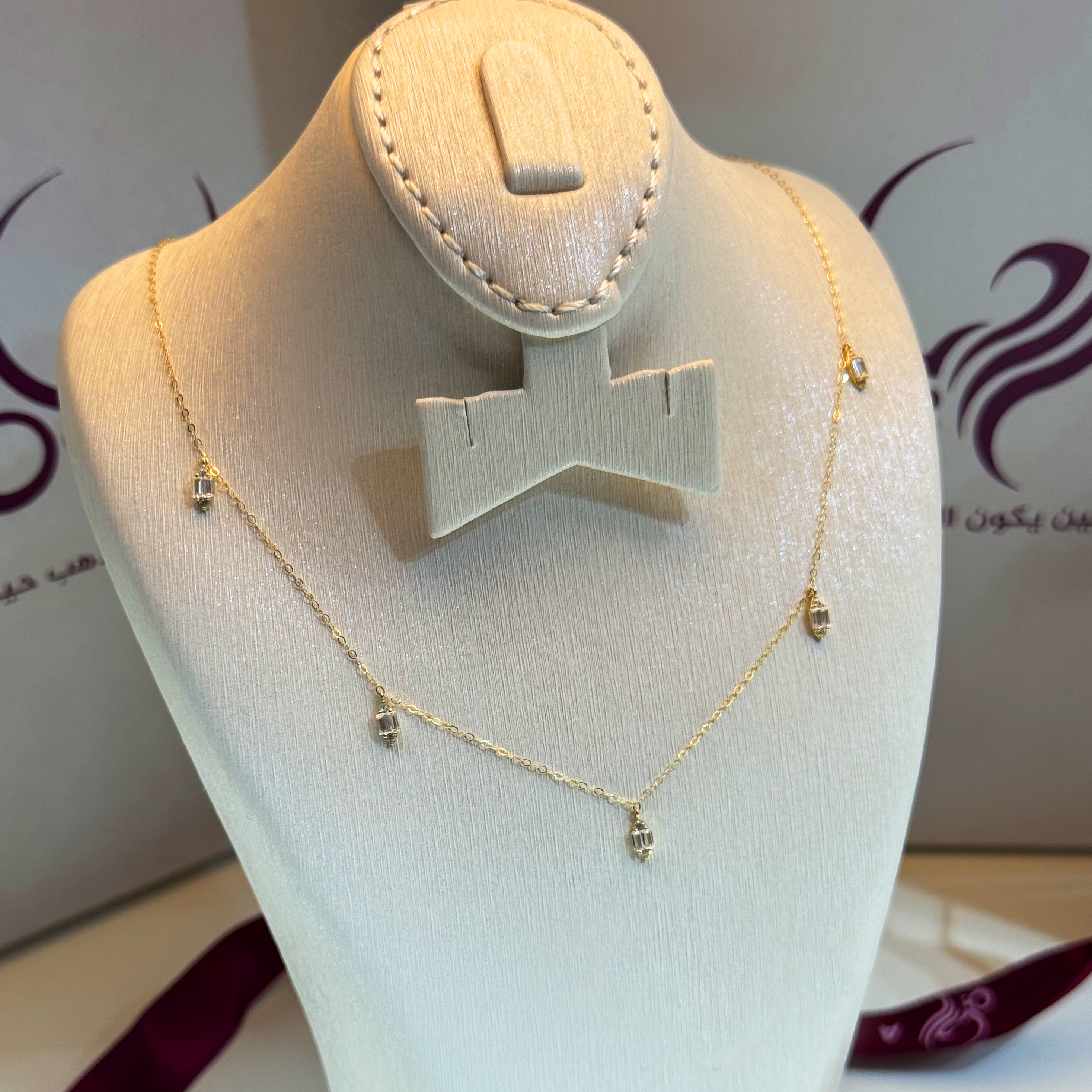 18 karat gold choker, made in Turkey - (H-1093)