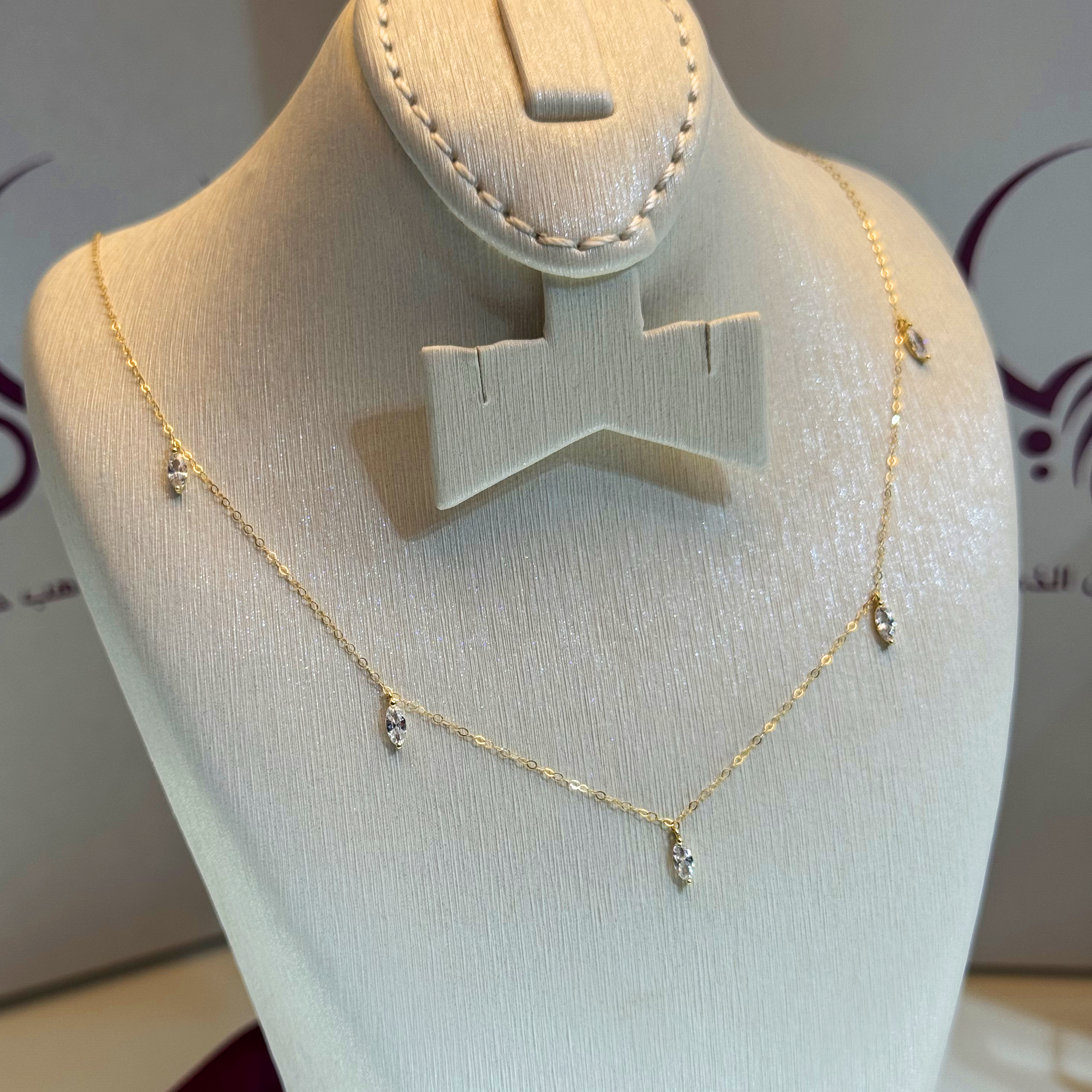 18 karat gold choker, made in Turkey - (H-1097)