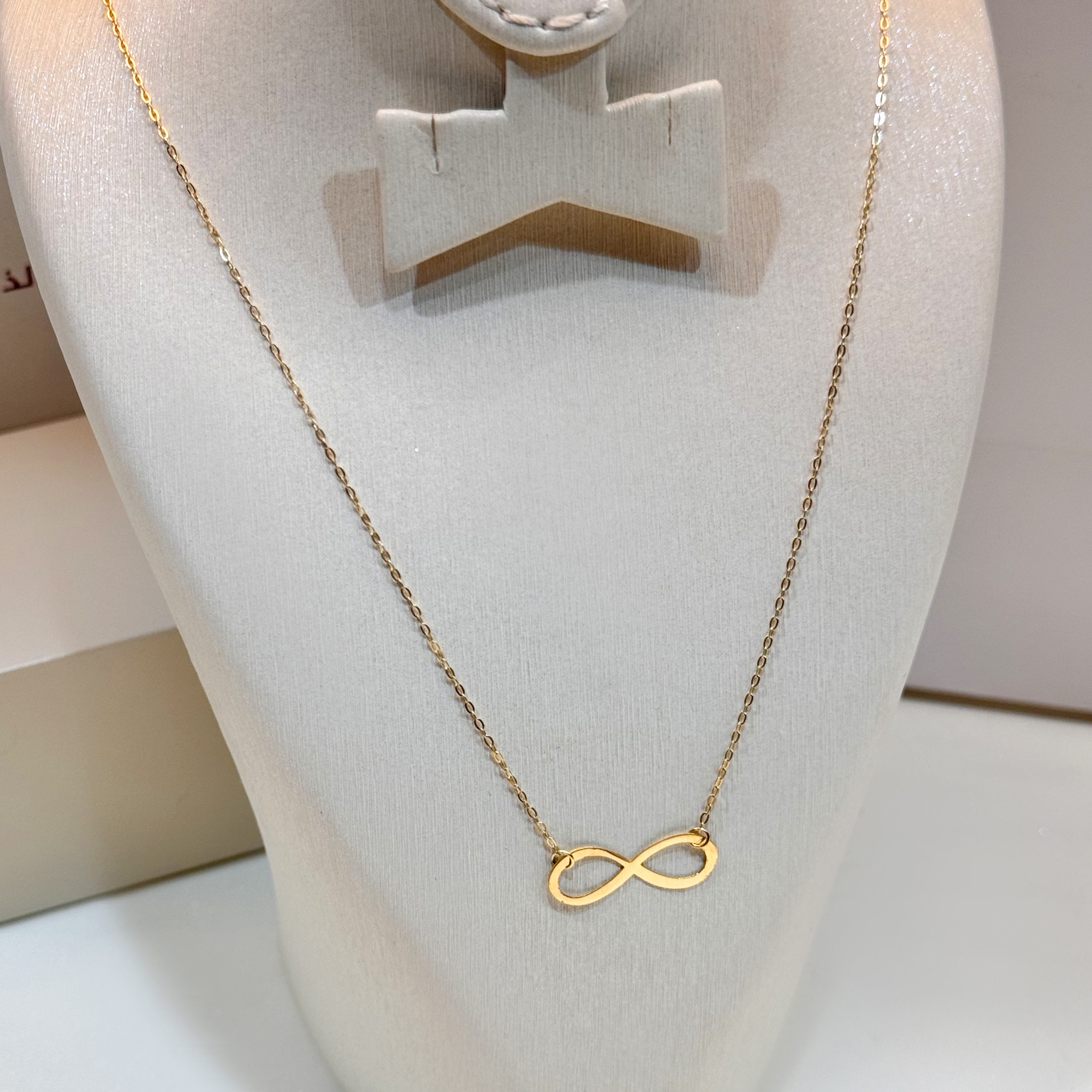 18-karat gold choker, Turkish made - (H-1406)