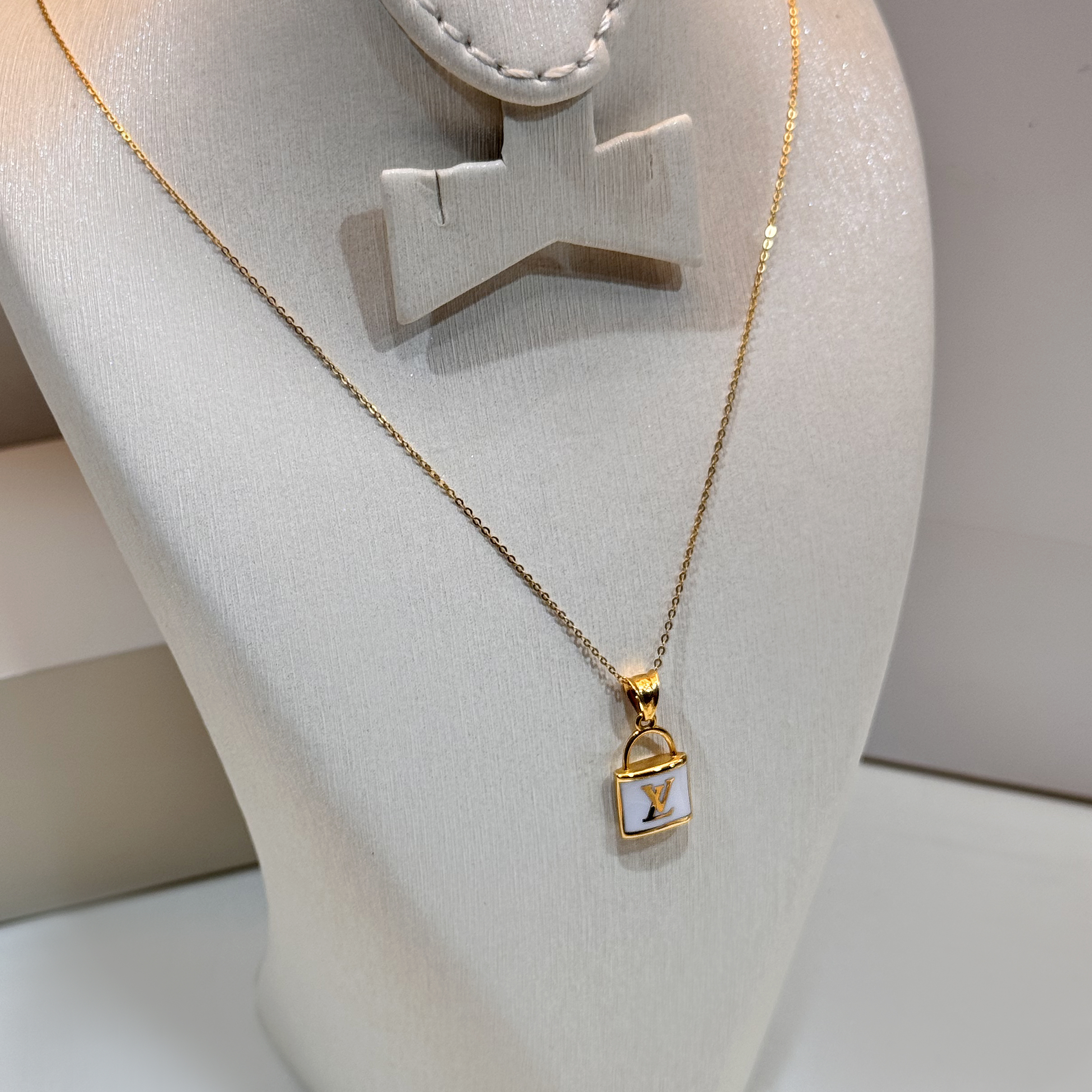 21-karat gold choker, Turkish made - (H-1407)