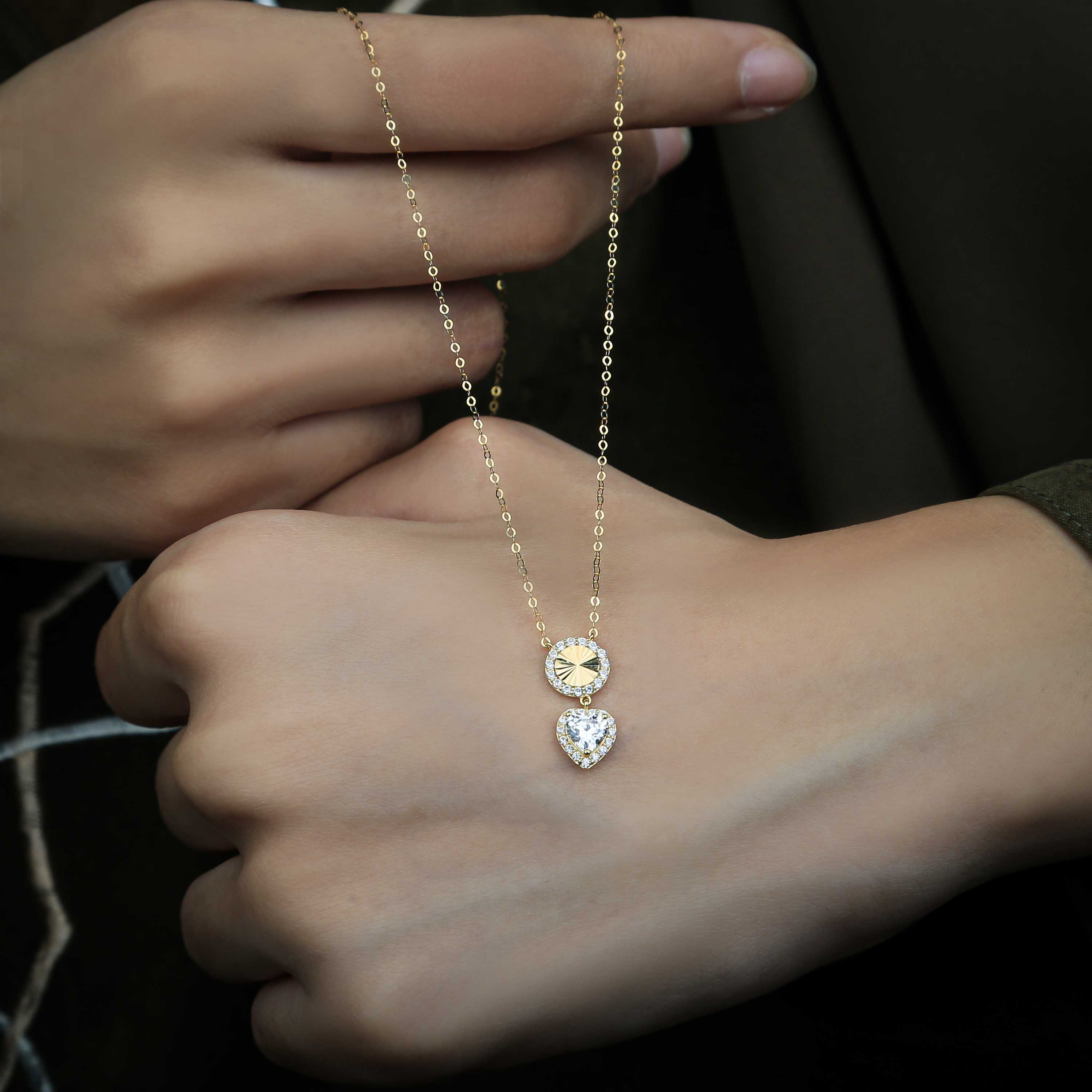 18 karat gold choker, made in Turkey - (H-0015) 18 karat gold choker, made in Turkey - (H-0015)