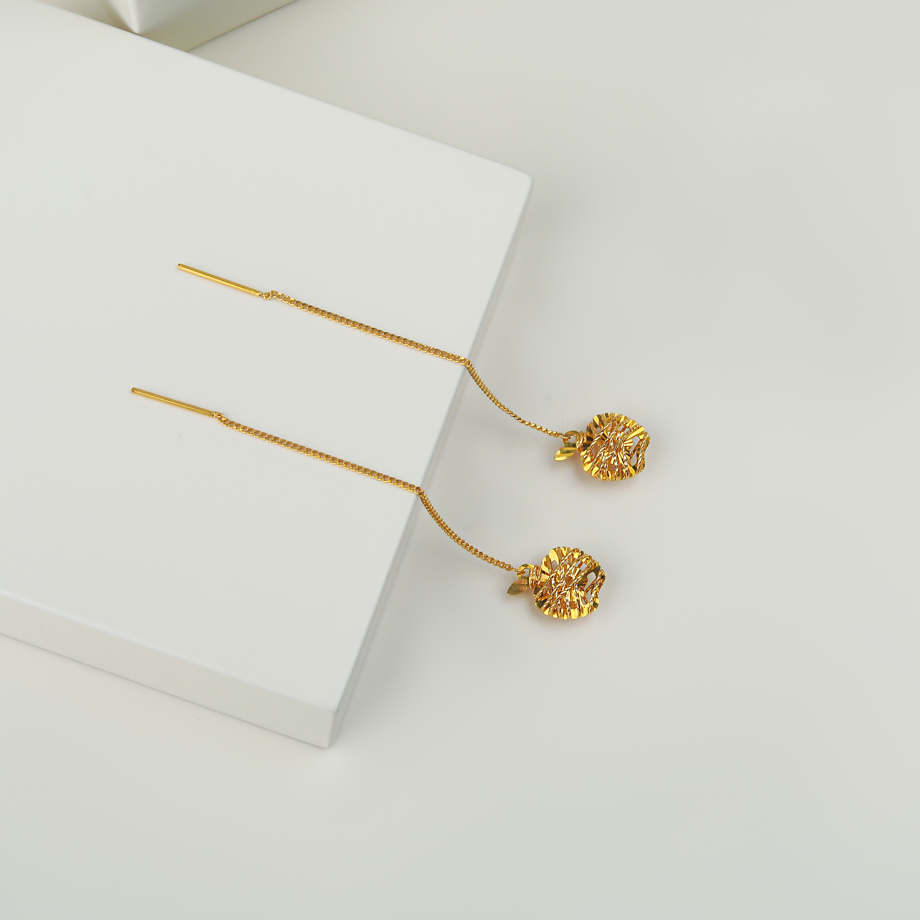 21 karat gold pendant earrings, made in Turkey - (H-0174) 21 karat gold pendant earrings, made in Turkey - (H-0174)