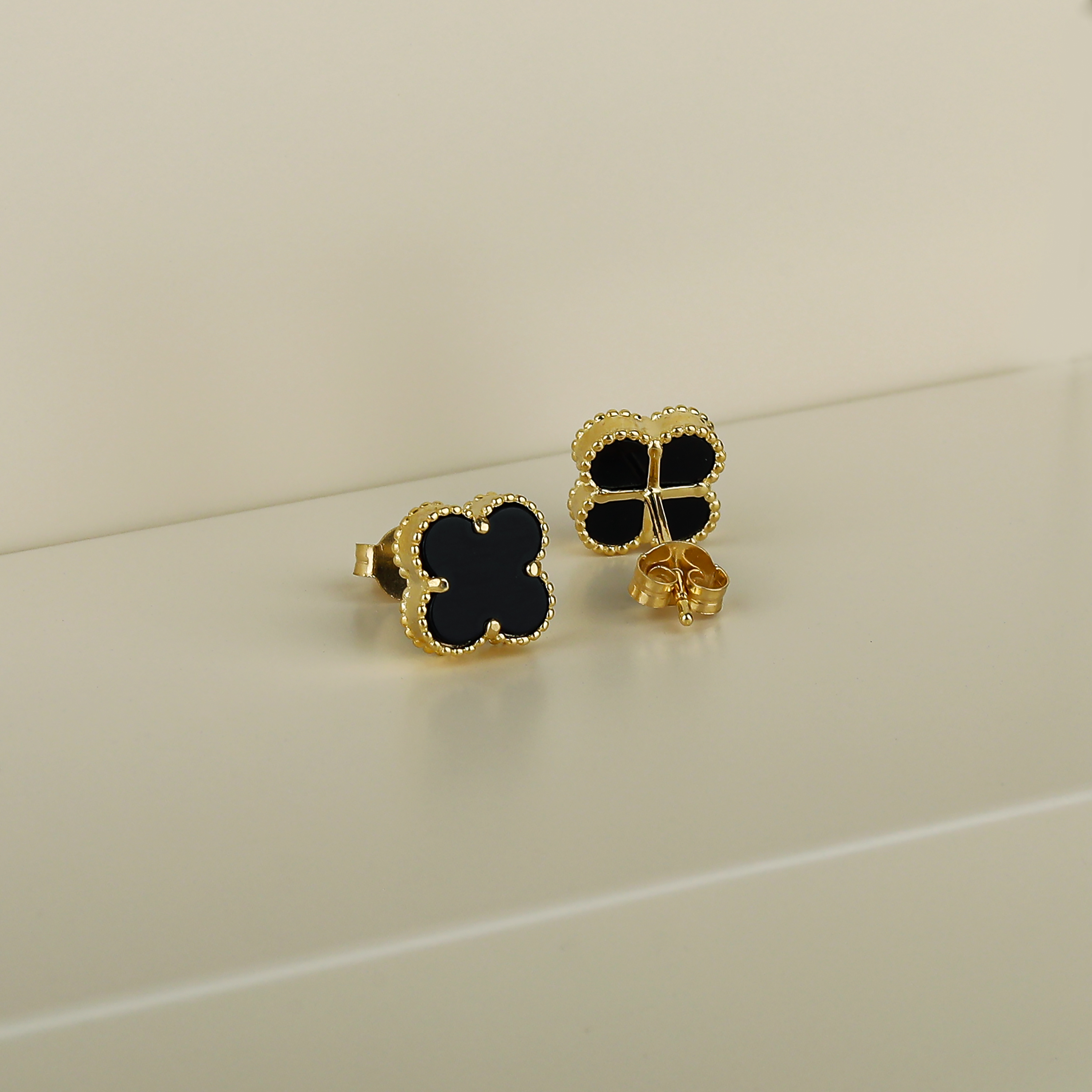 18 karat gold net ring, made in Turkey - (H-0209)