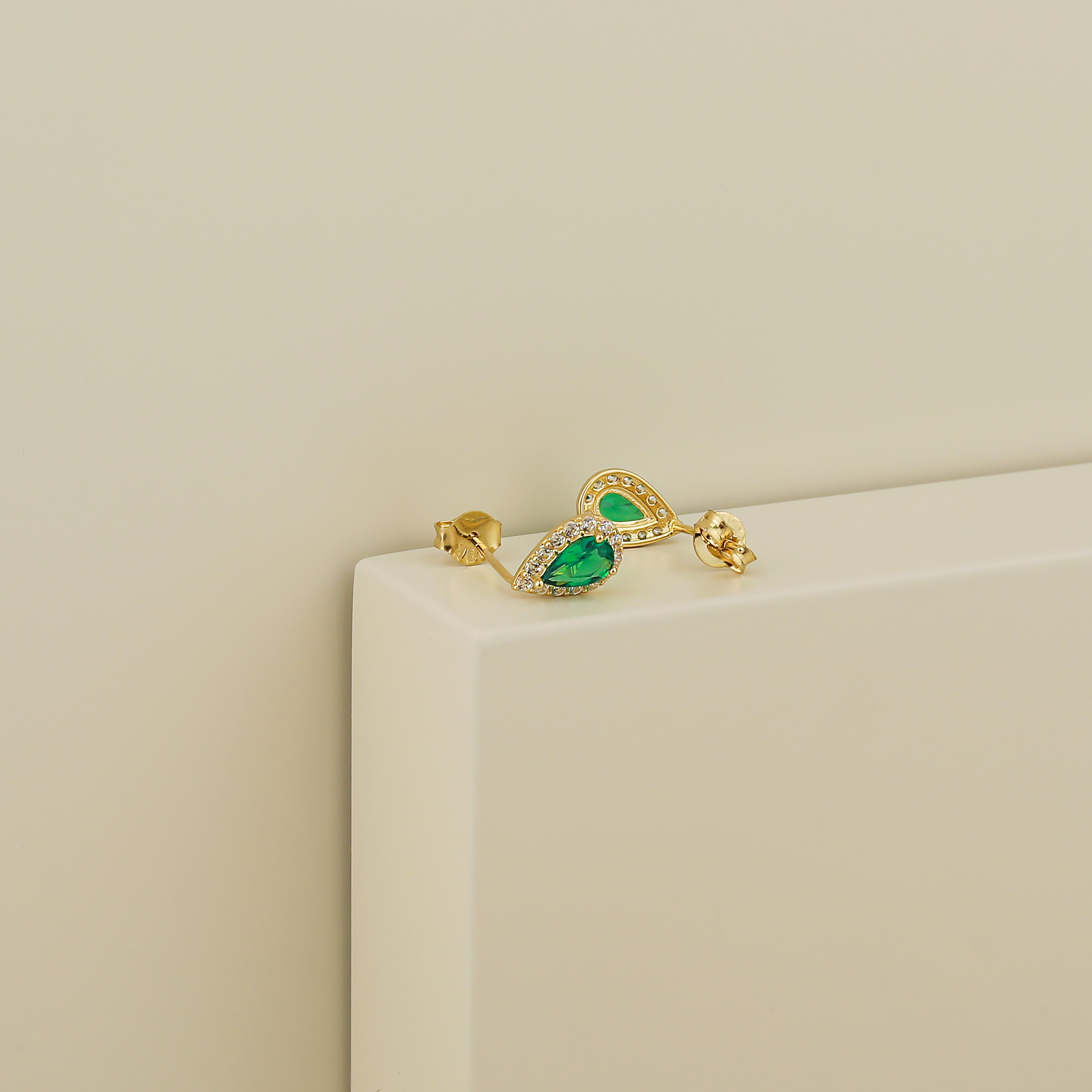 18 karat gold net ring, made in Turkey - (H-0213)