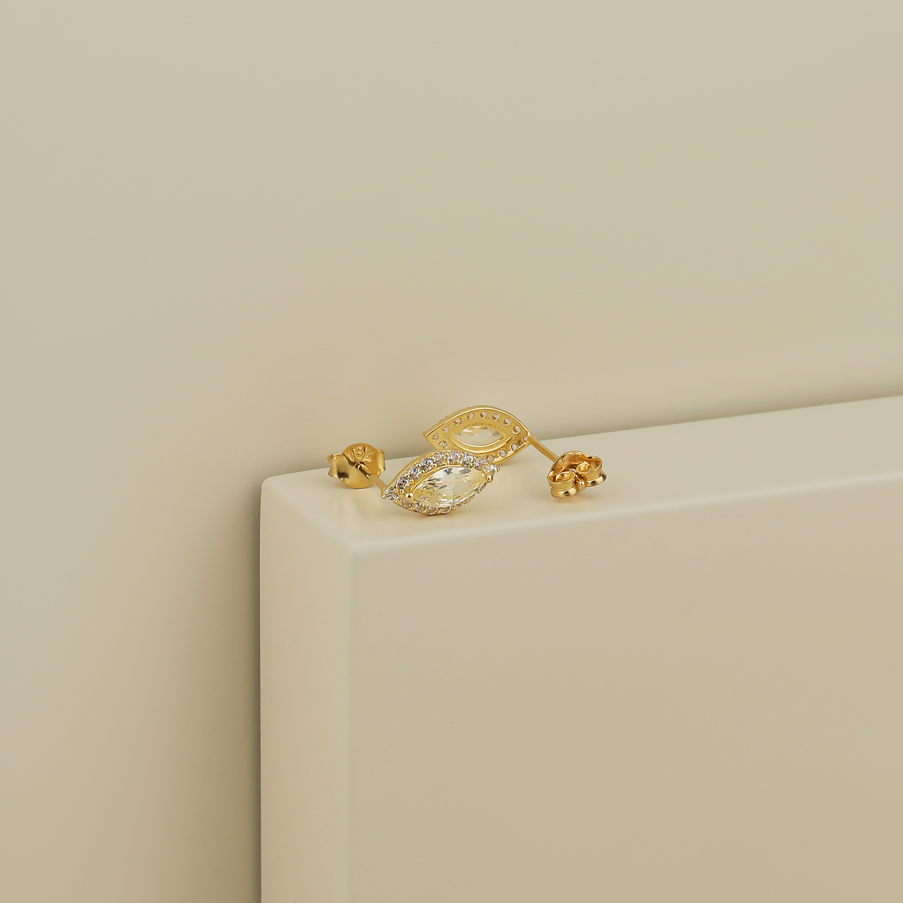 18 karat gold net ring, made in Turkey - (H-0214)