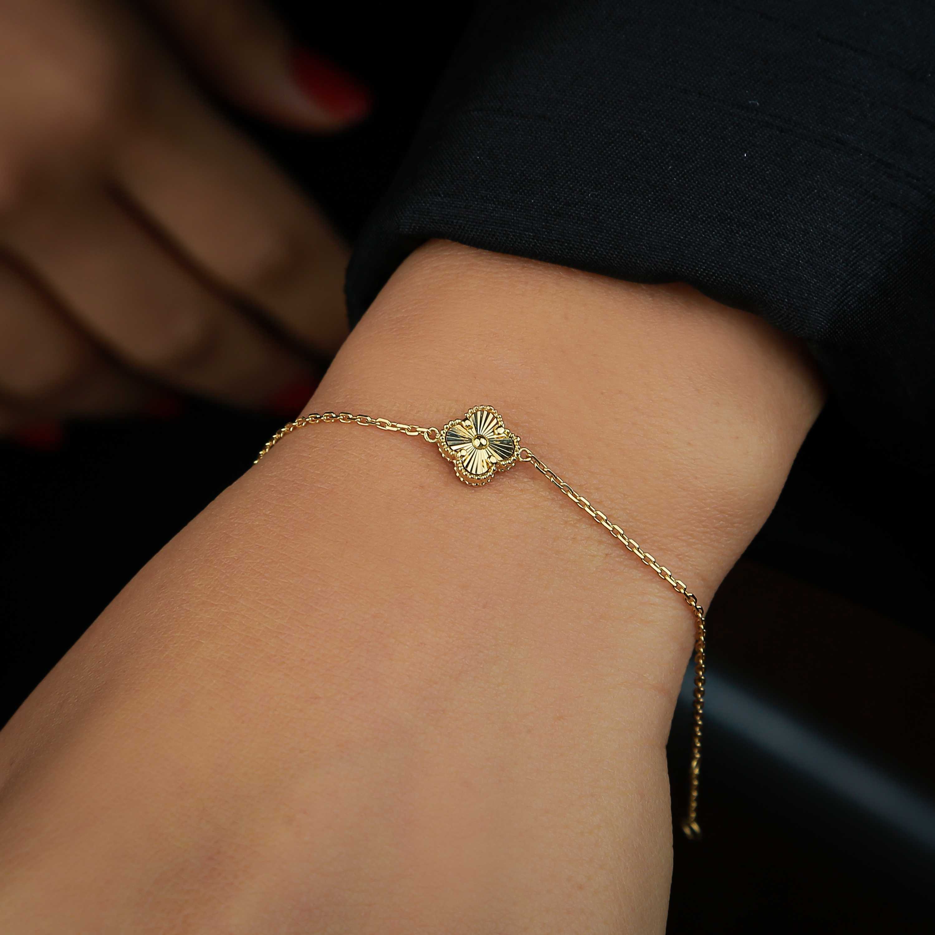 Van Cleef bracelet, 18-karat gold, made in Turkey - (H-0342)