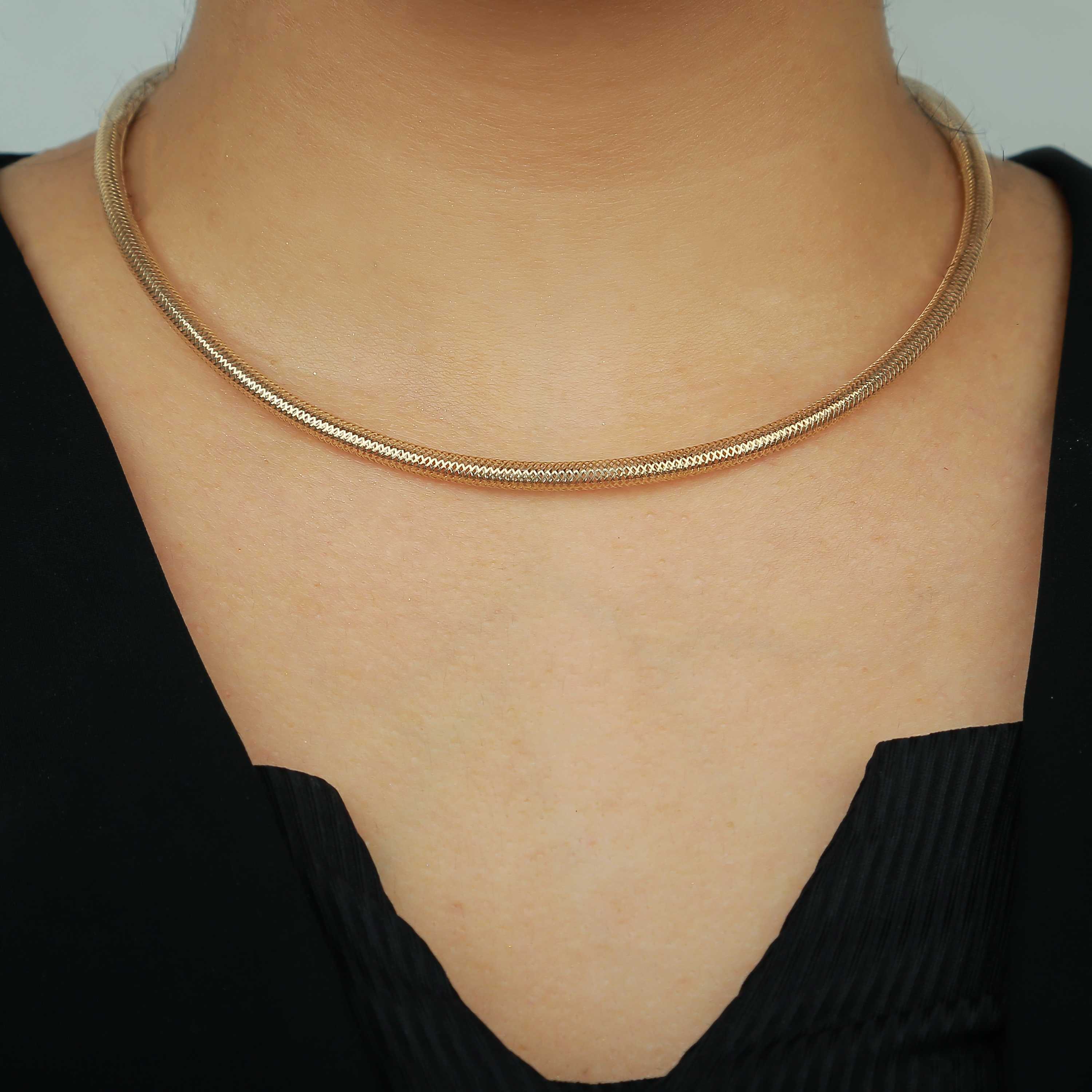 18 karat gold choker, made in Turkey - (H-0429)