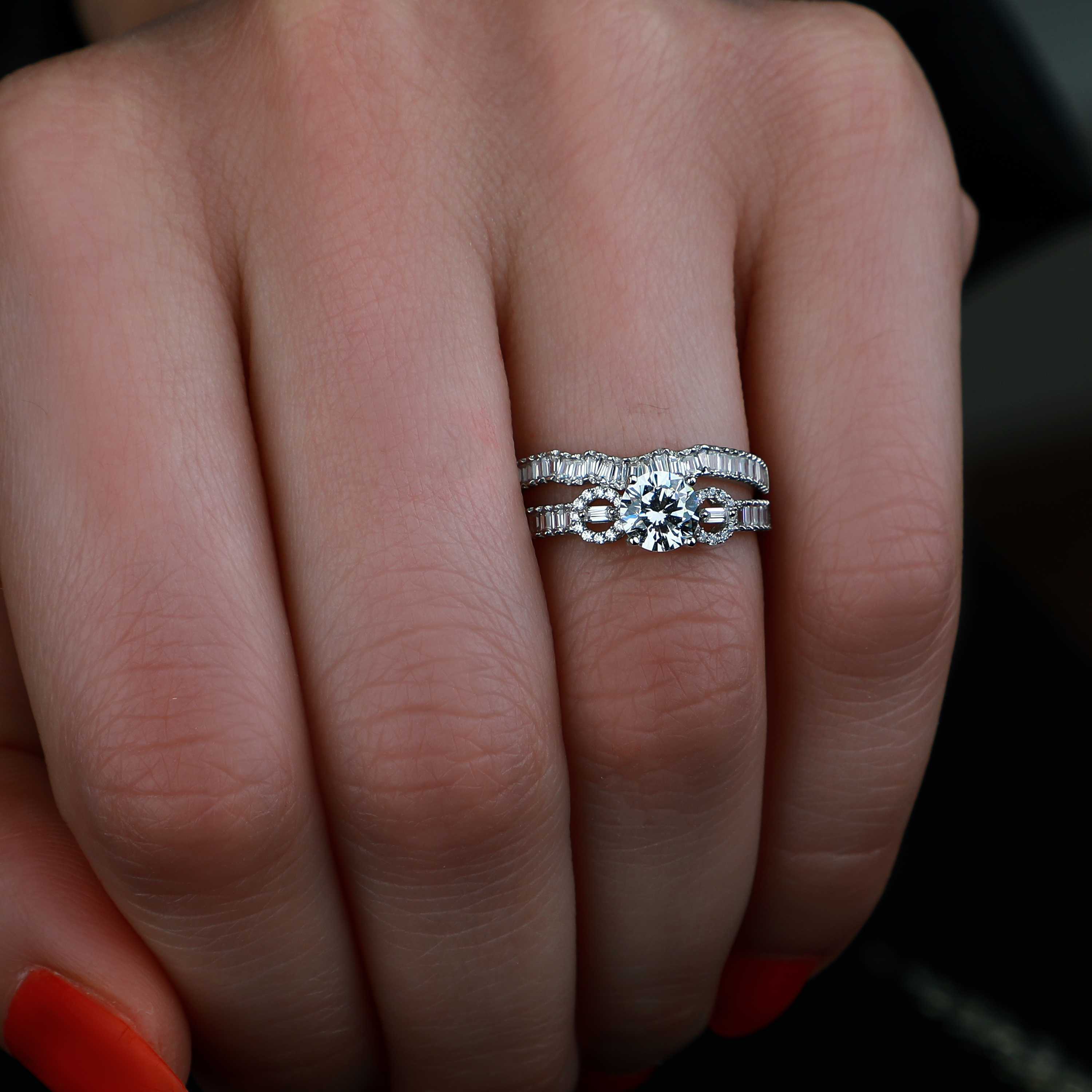 18 karat gold ring, made in Turkey - (H-0474)