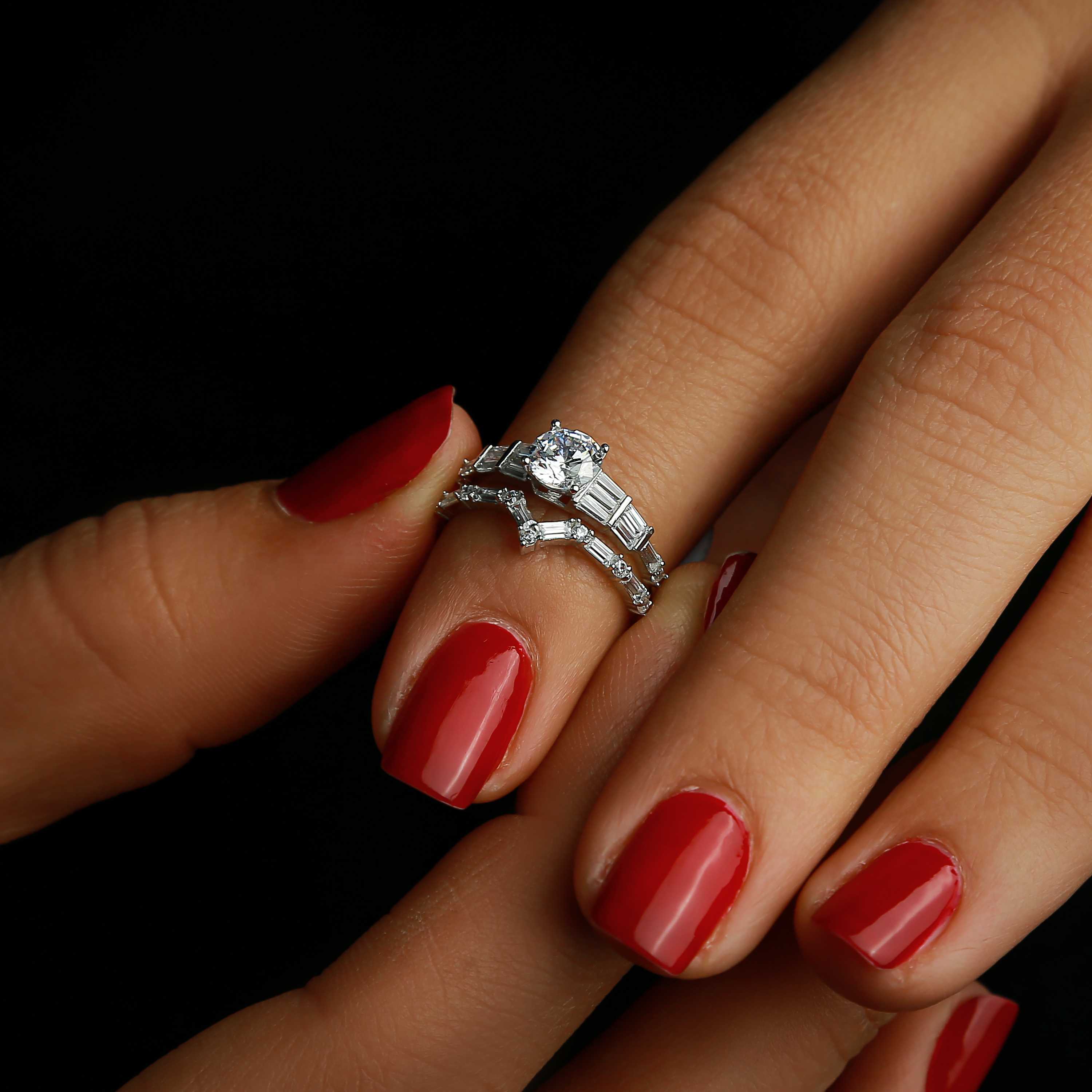 18 karat gold ring, made in Turkey - (H-0476)