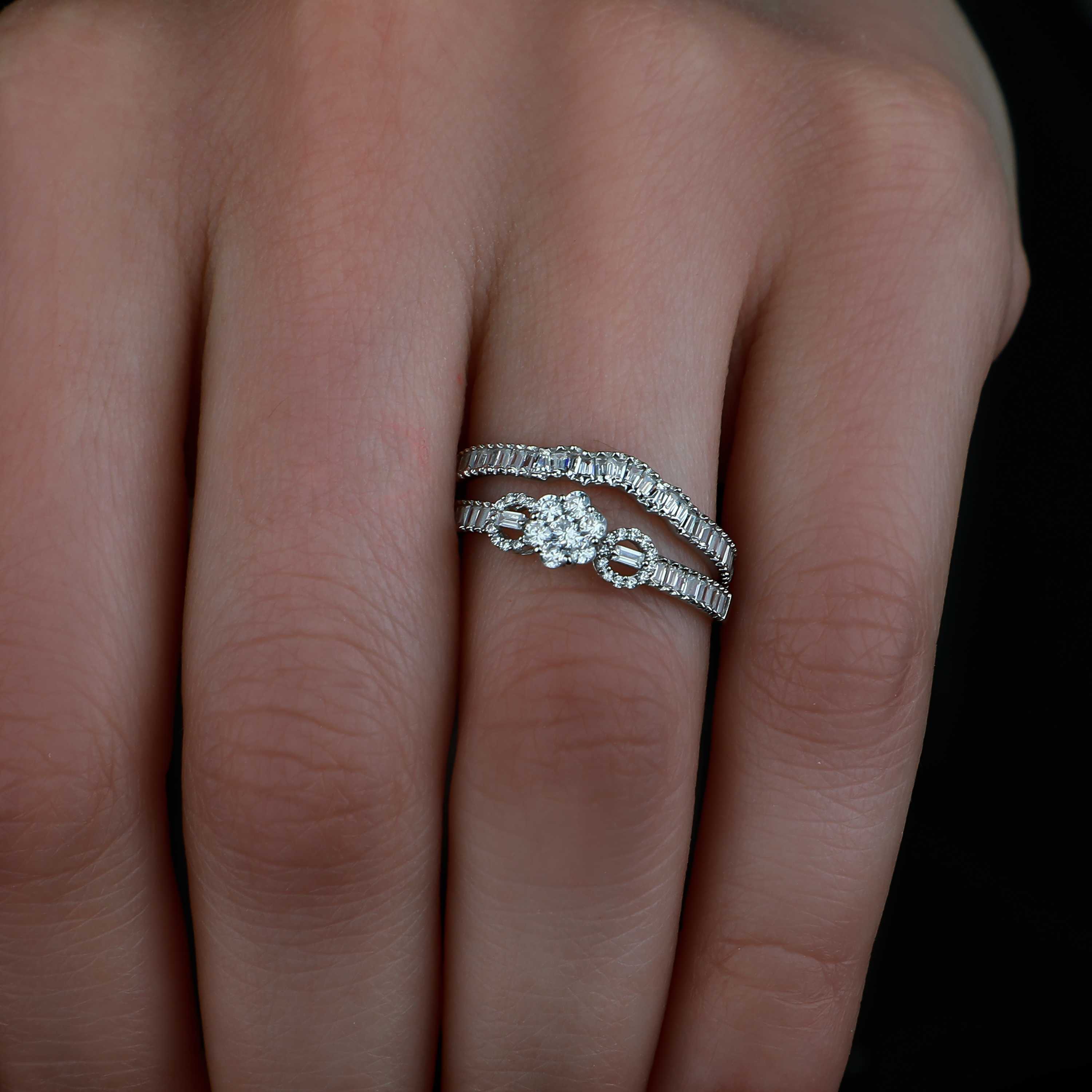 18 karat gold ring, made in Turkey - (H-0478)