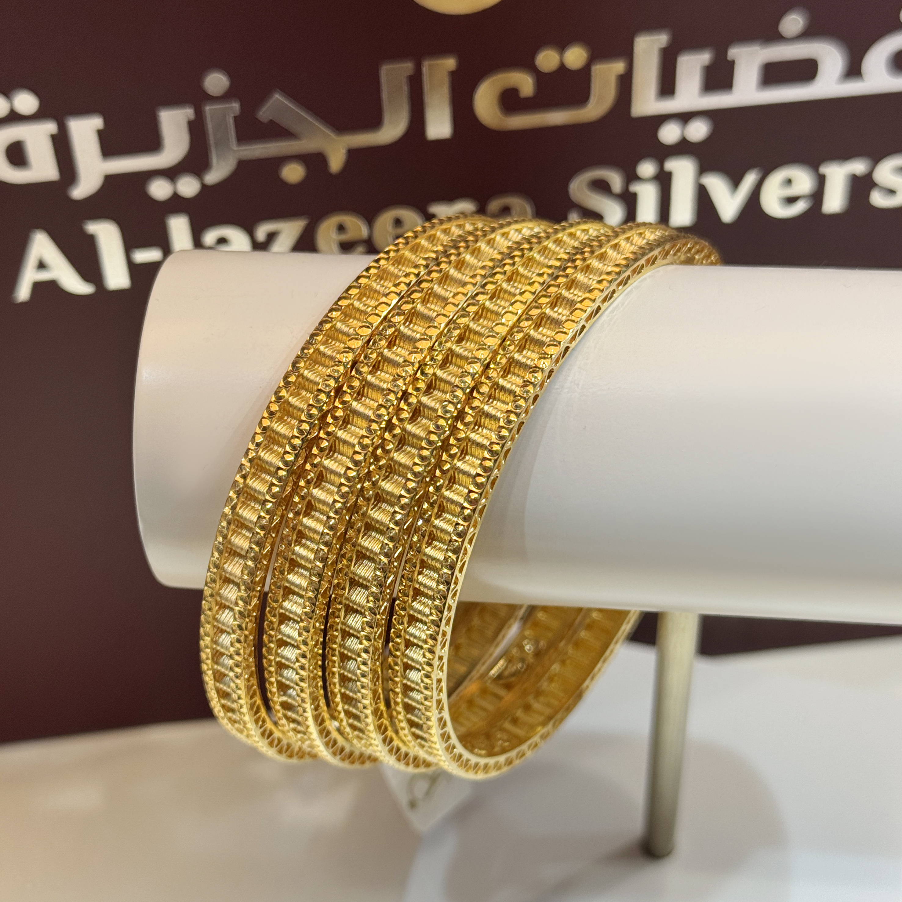 925 sterling silver plated bangle bracelet - (J-0149) 925 sterling silver plated bangle bracelet - (J-0149)