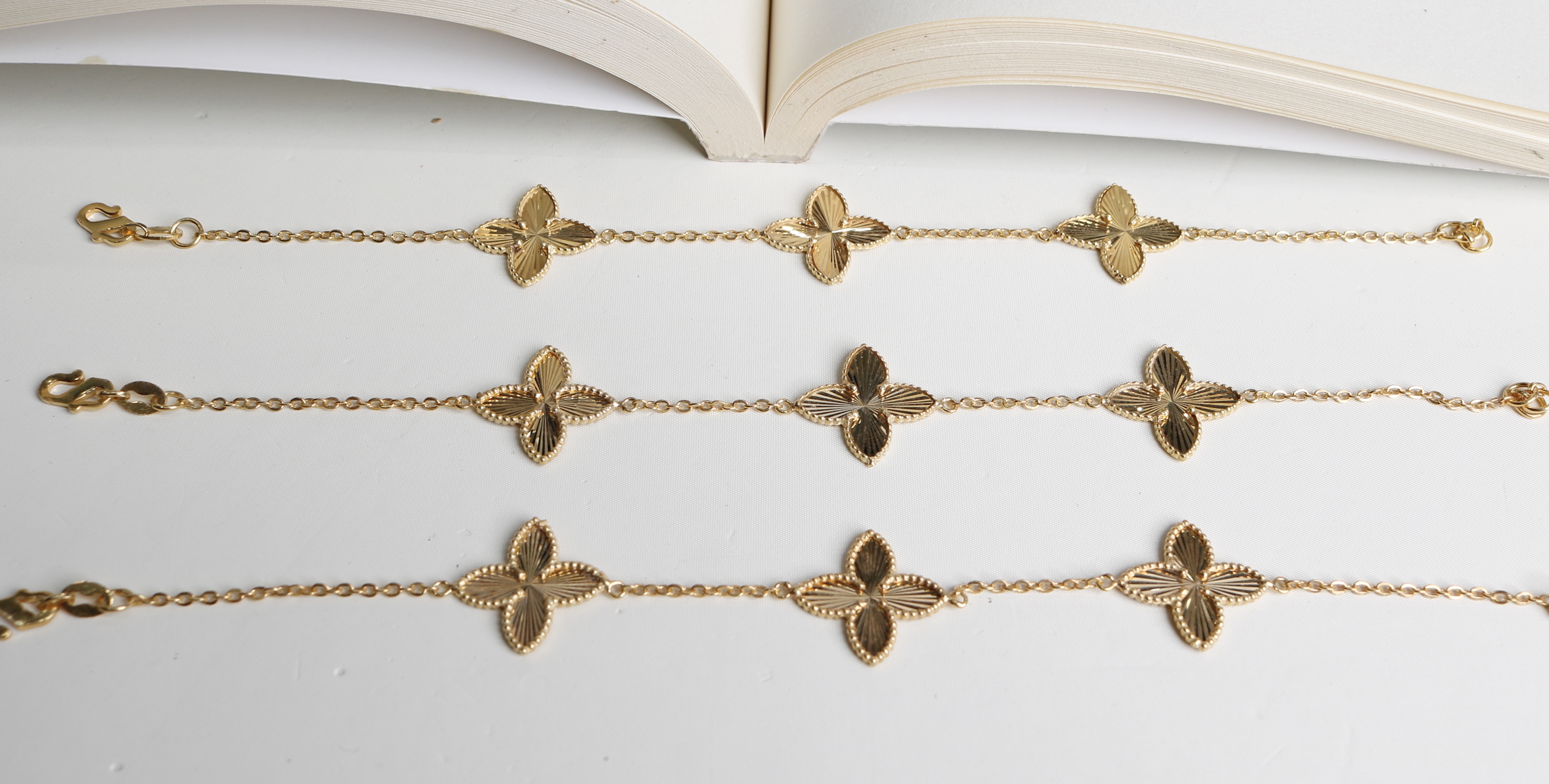 925 sterling silver plated bracelet - (J-0294)