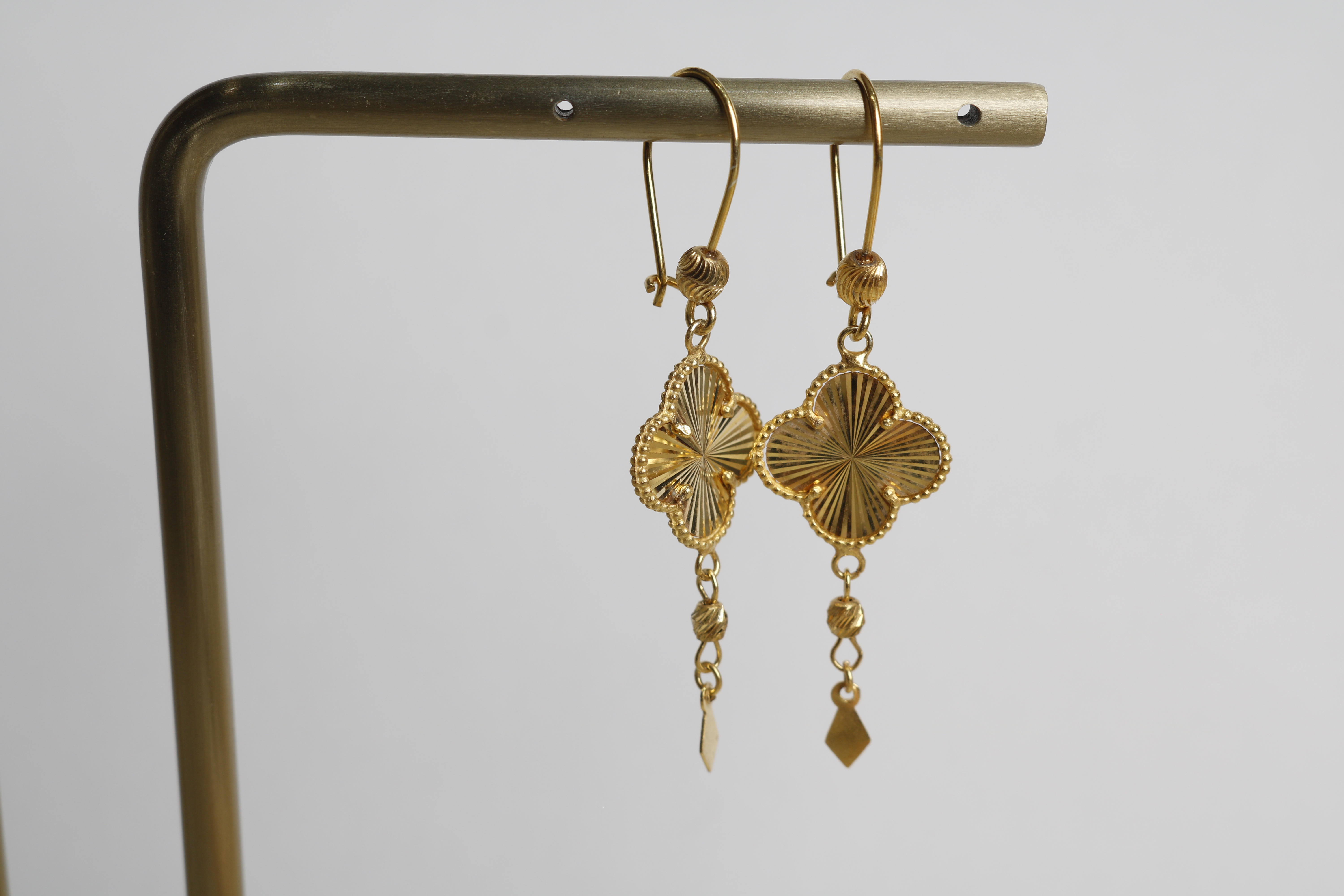 925 sterling silver plated pendant earring - (J-0314)