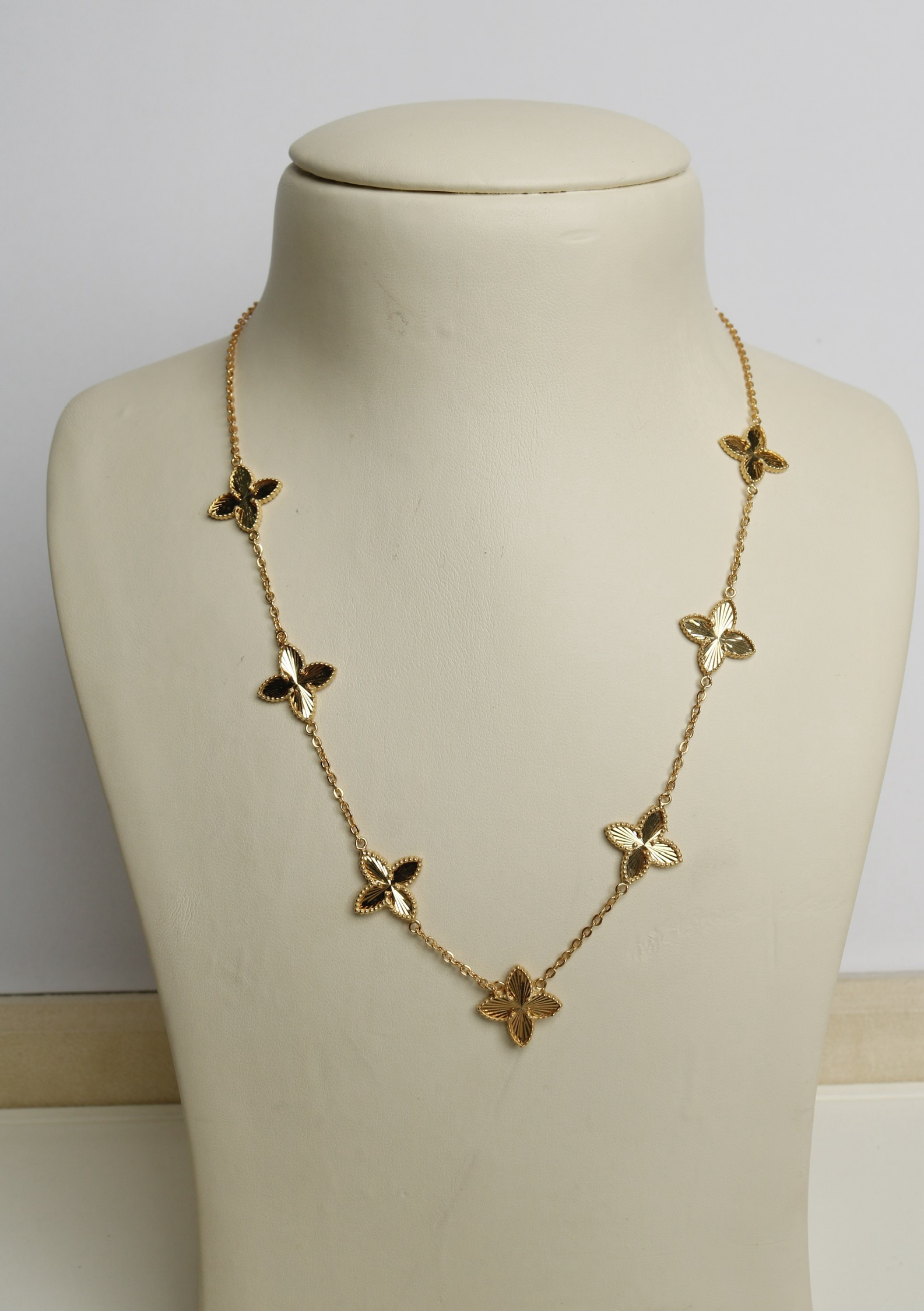 925 sterling silver plated choker, made in Singapore - (J-0331)