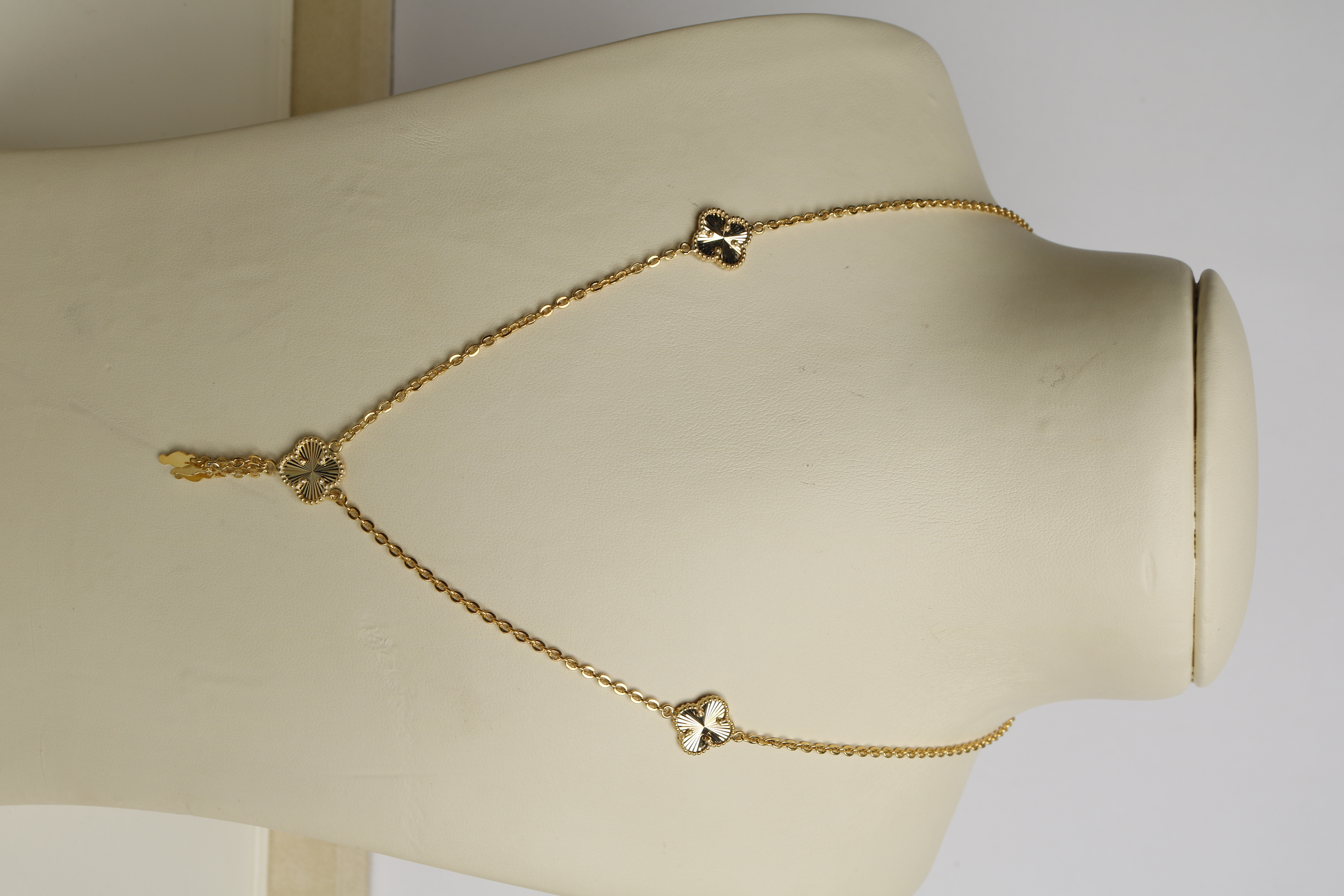 925 sterling silver plated choker, made in Singapore - (J-0338)