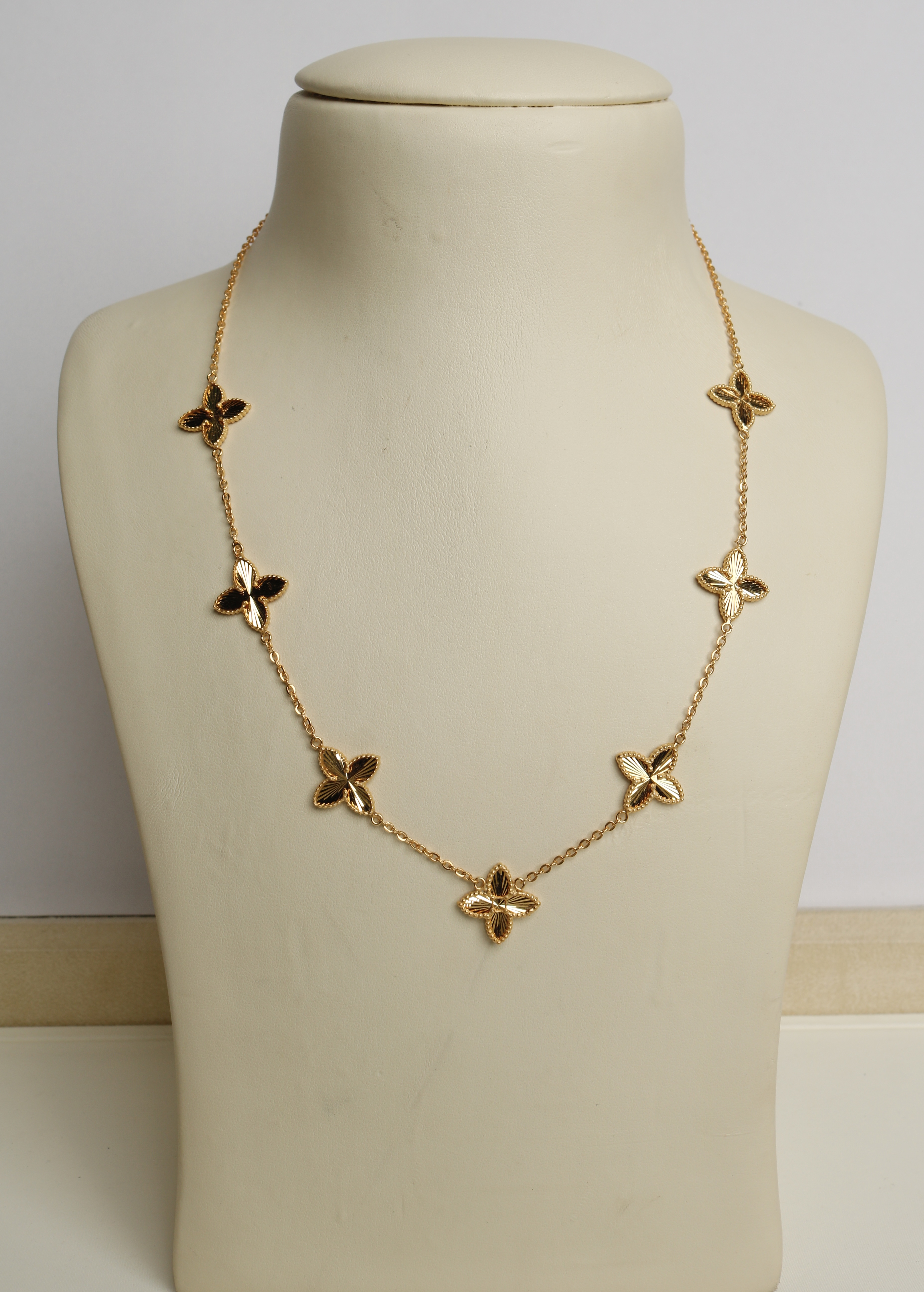 925 sterling silver plated choker, made in Singapore - (J-0339)