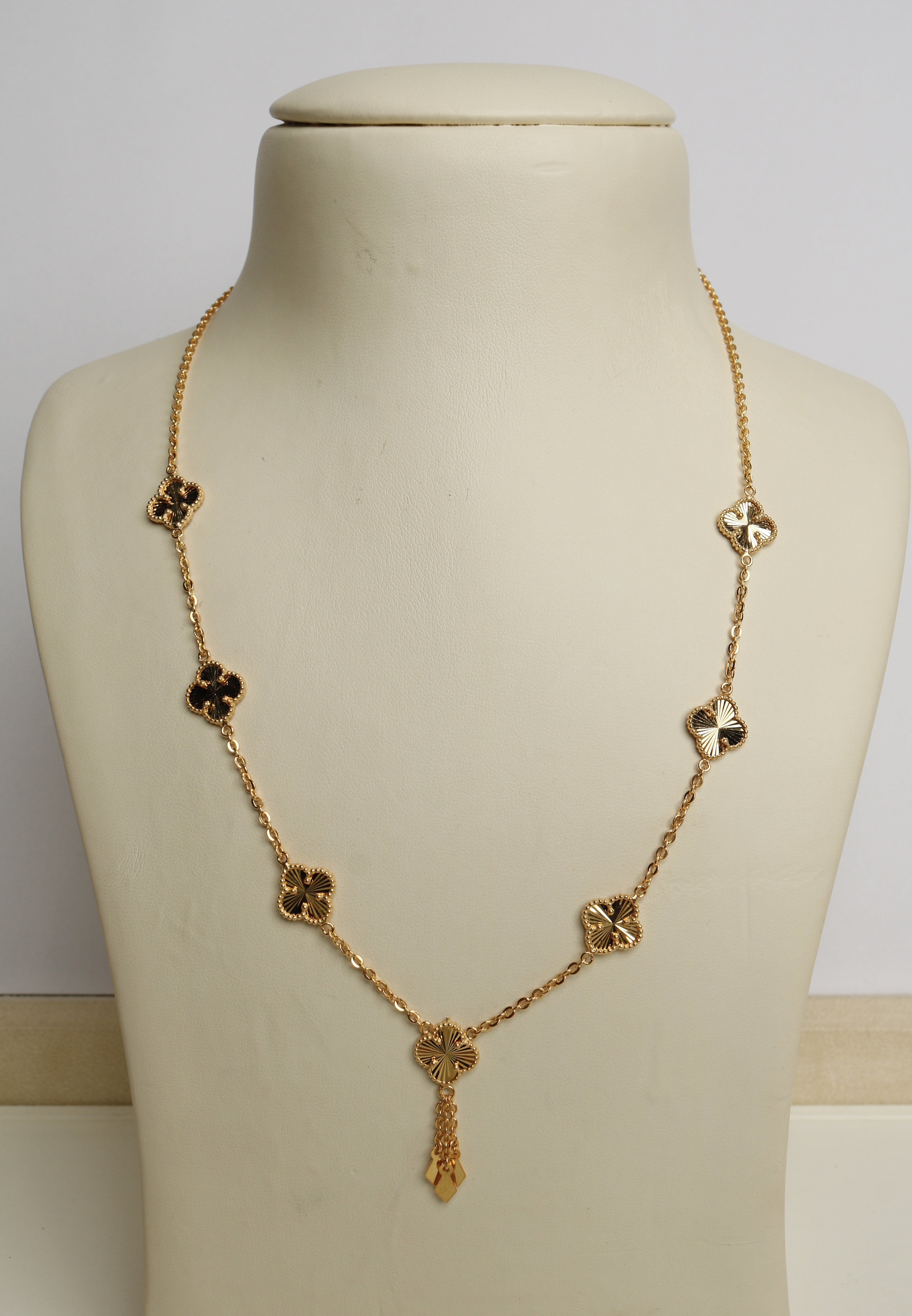 925 sterling silver plated choker, made in Singapore - (J-0342)