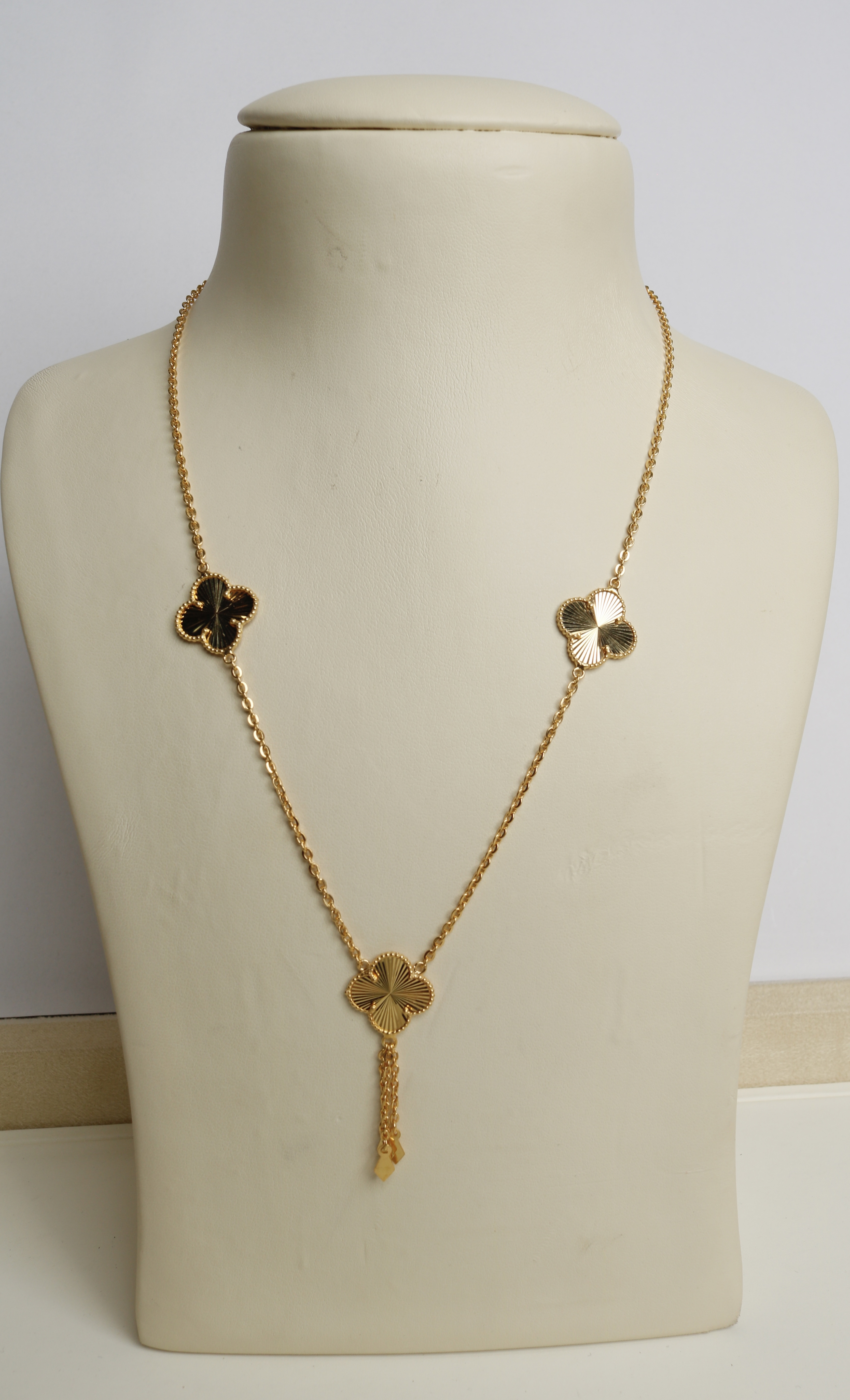 925 sterling silver plated choker, made in Singapore - (J-0348)