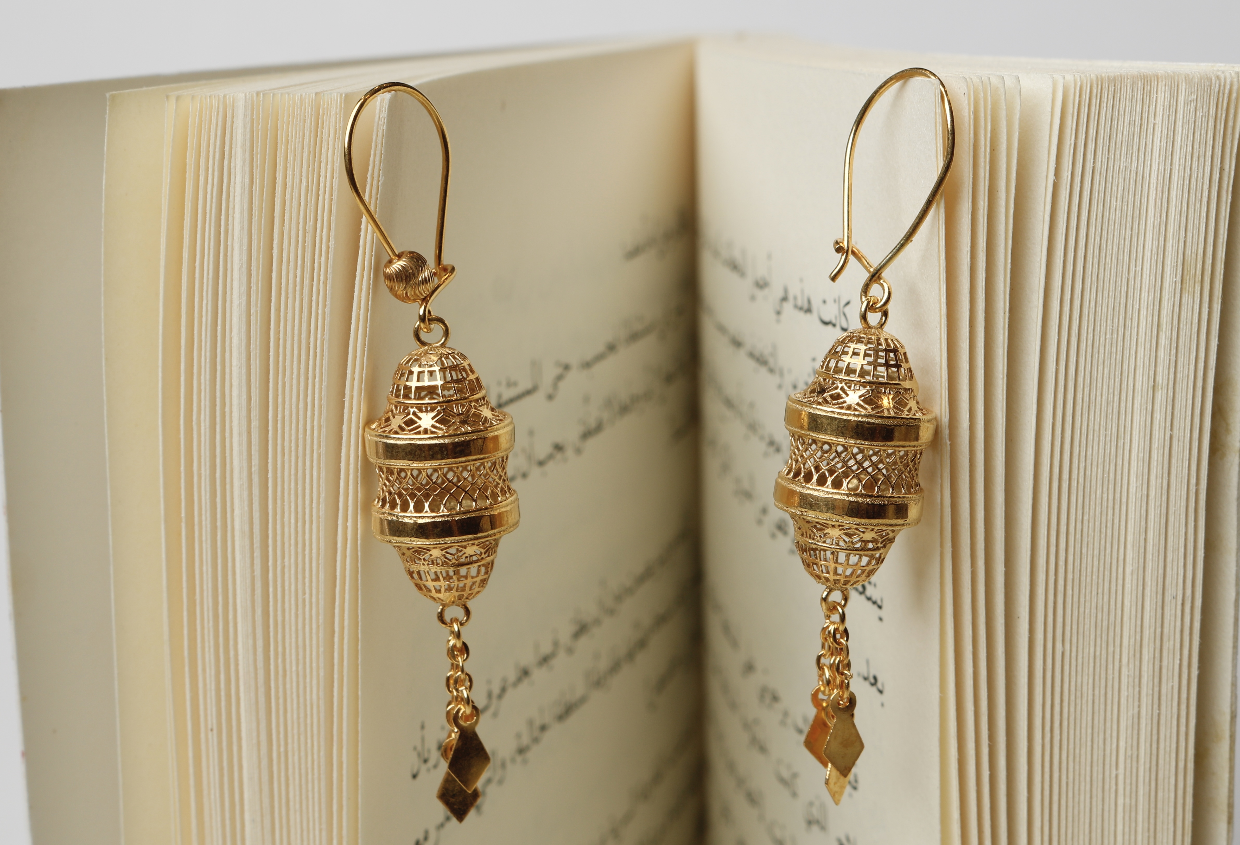 926 sterling silver plated pendant earring - (J-0386)