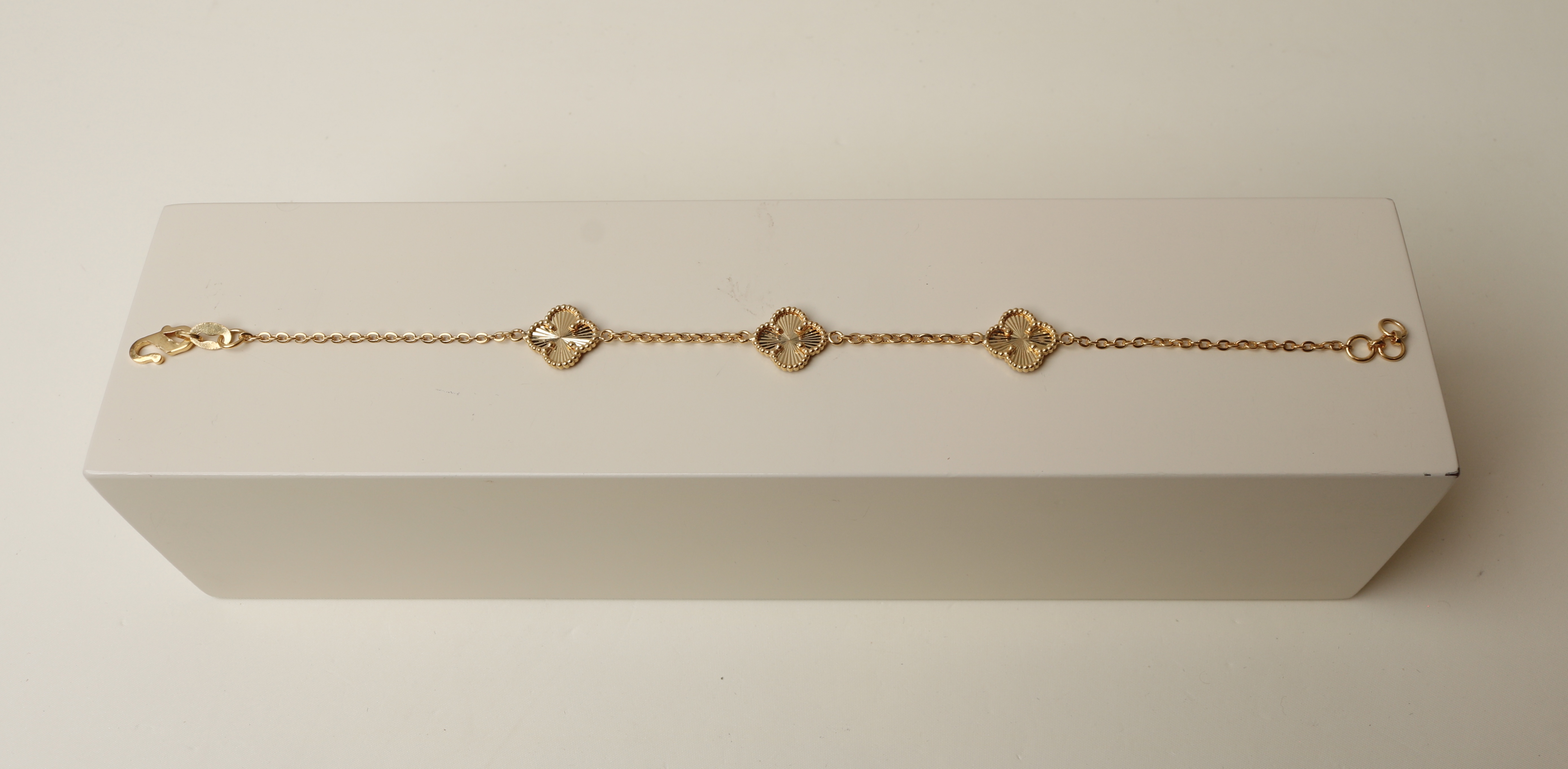 925 sterling silver plated bracelet - (J-0409)