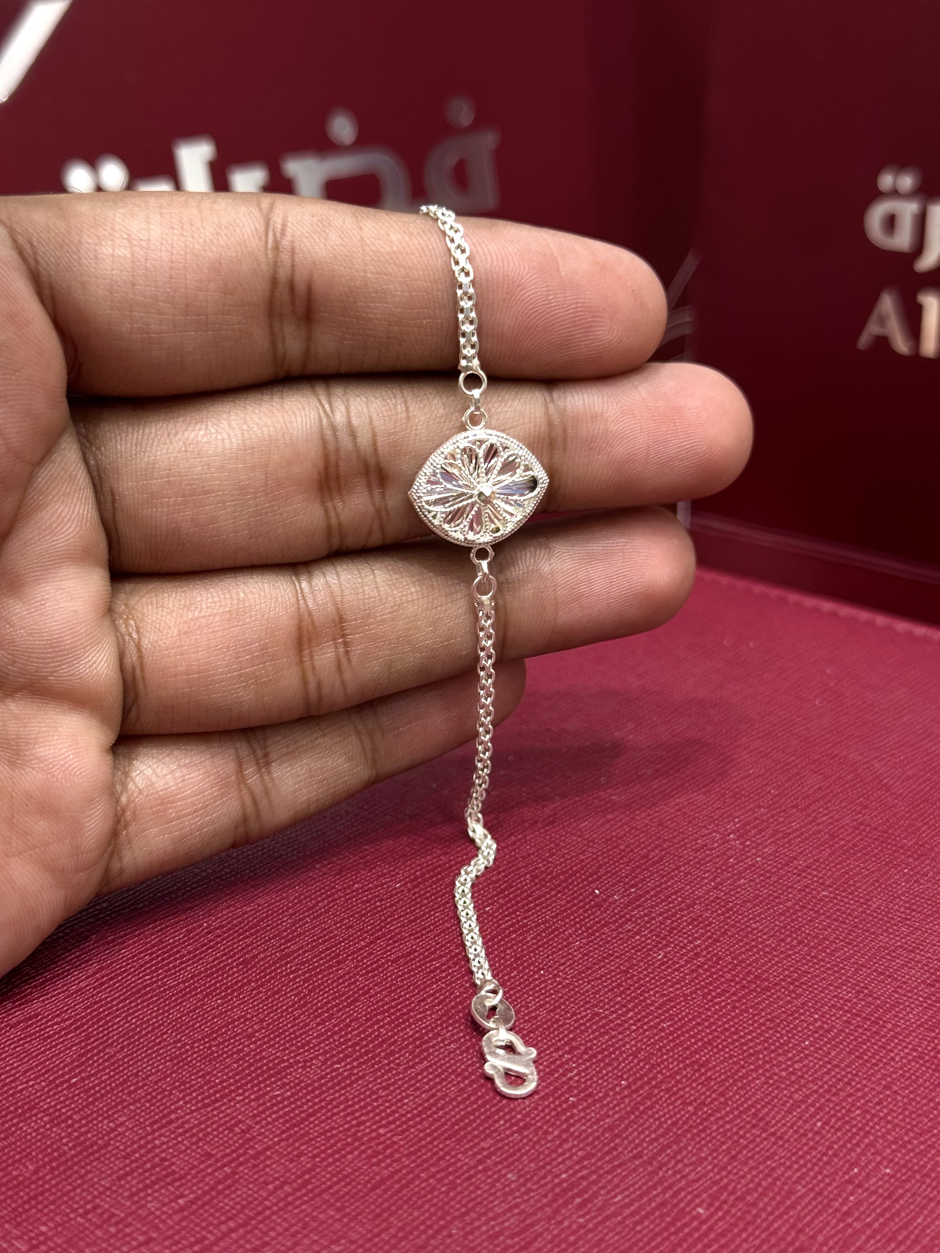 925 sterling silver bracelet, Omani made - (J-0418)