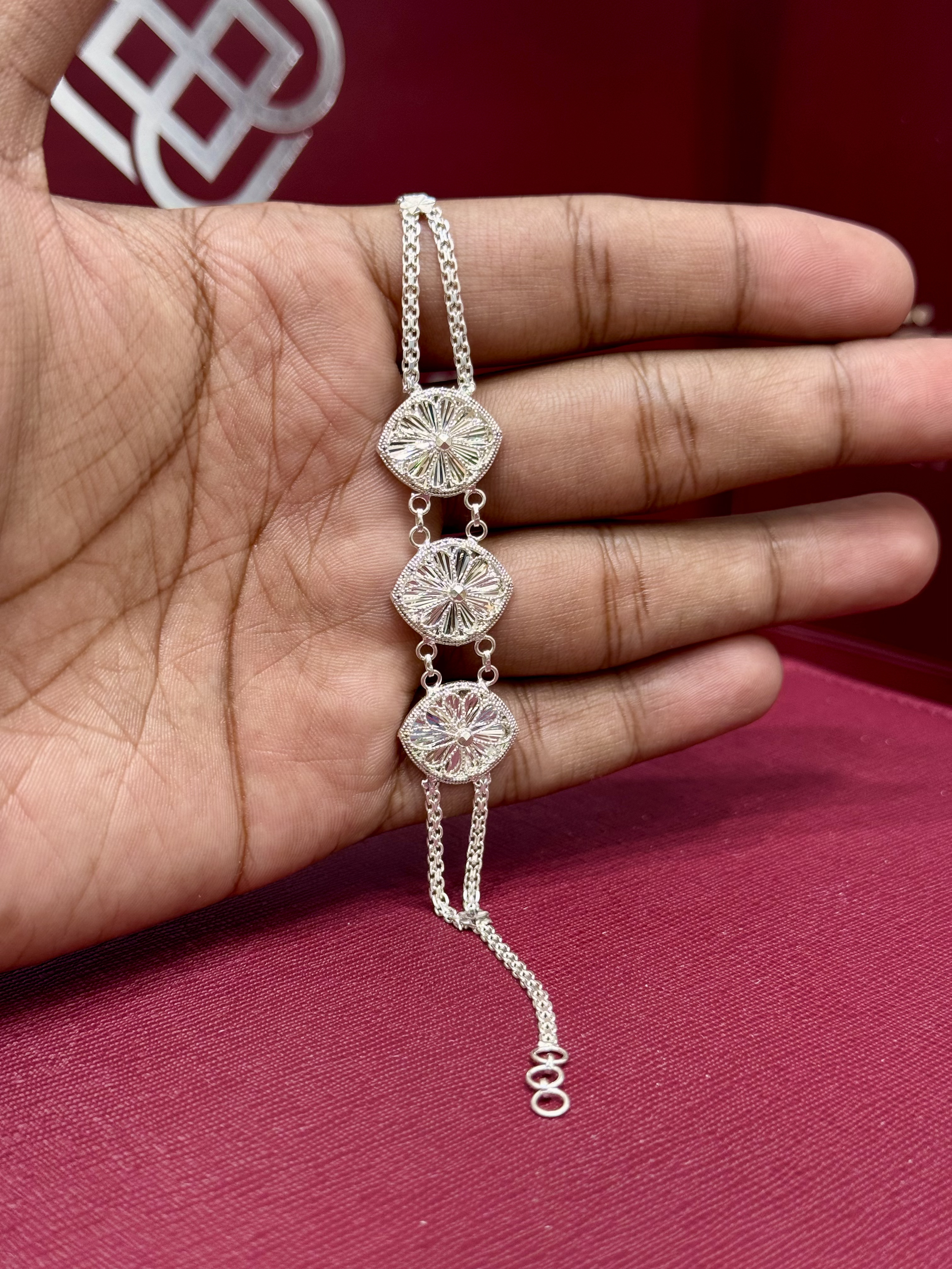 925 sterling silver bracelet, Omani made - (J-0419)