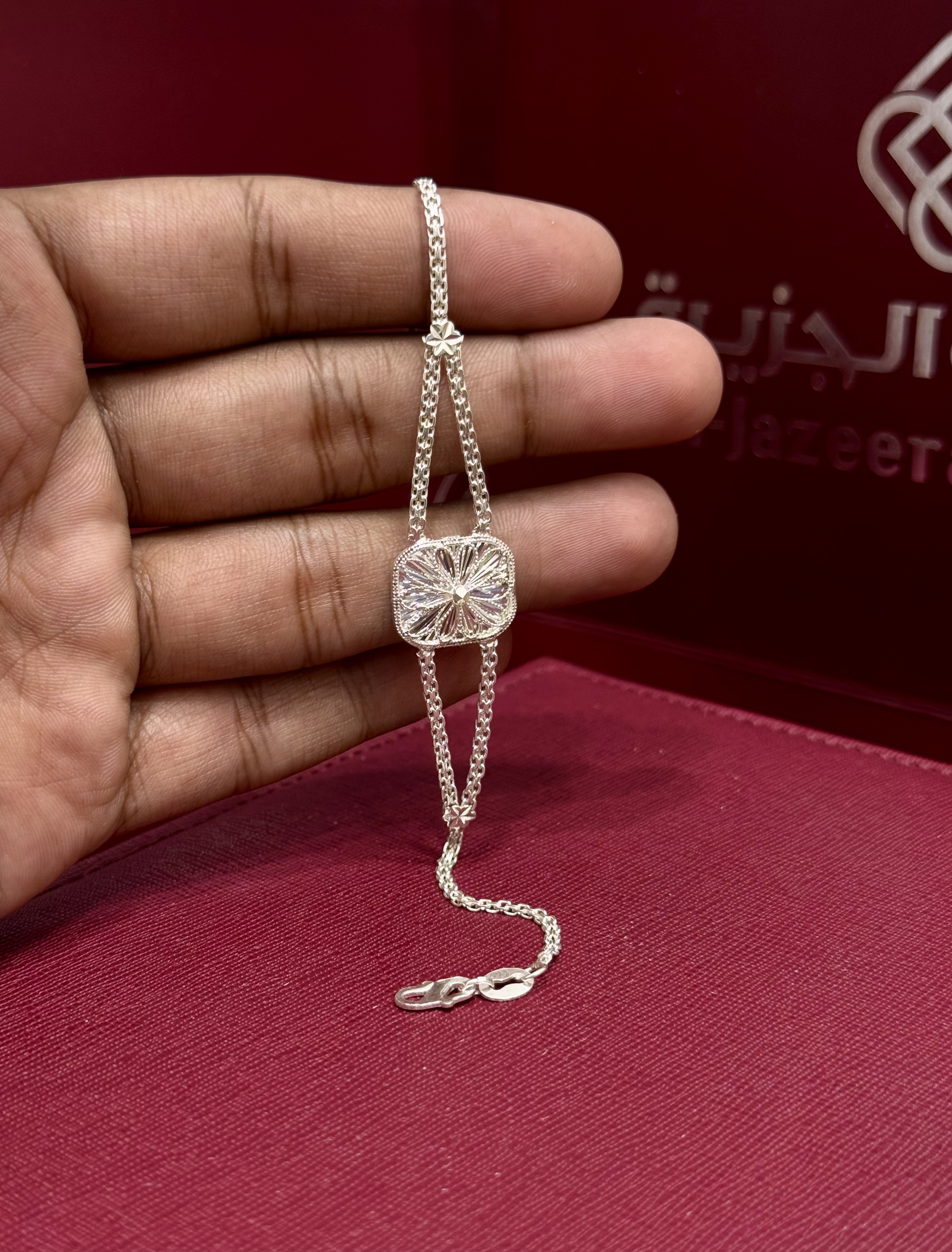 925 sterling silver bracelet, Omani made - (J-0422)