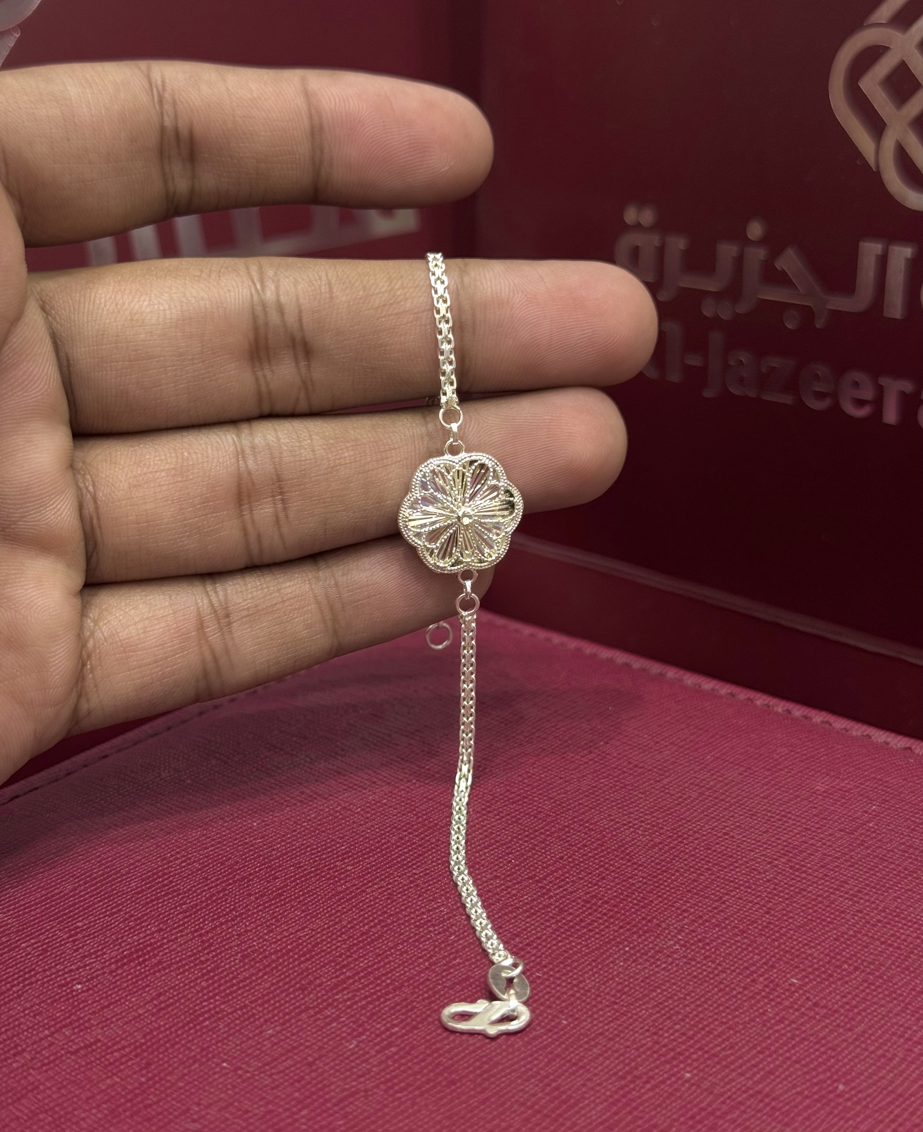925 sterling silver bracelet, Omani made - (J-0432)