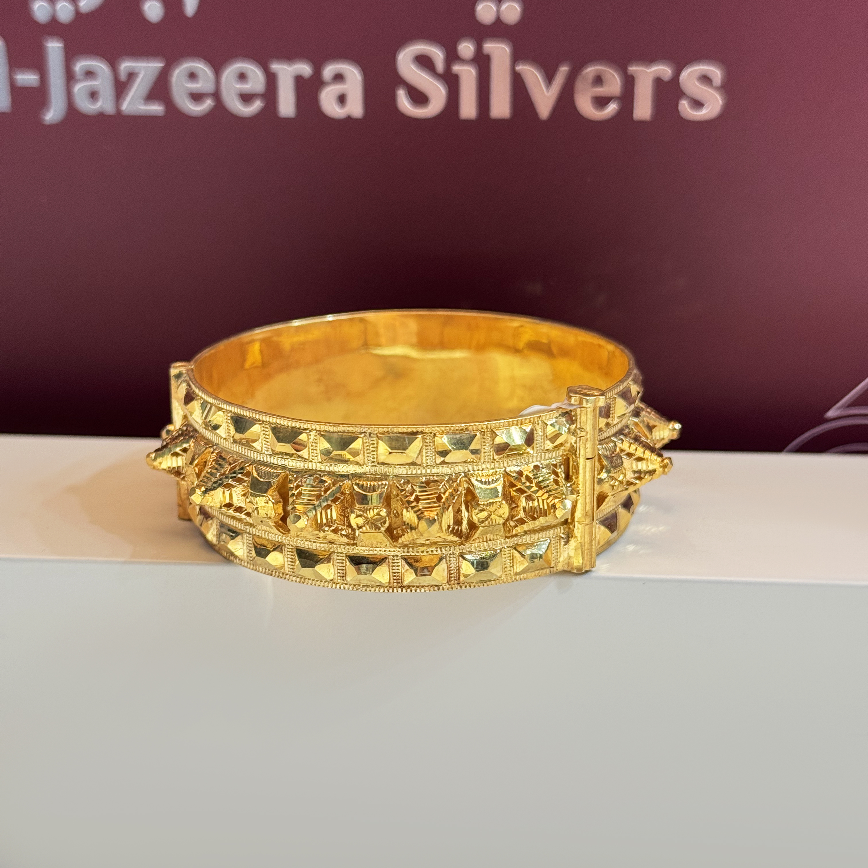 925 sterling silver plated bracelet - (J-0054) 925 sterling silver plated bracelet - (J-0054)