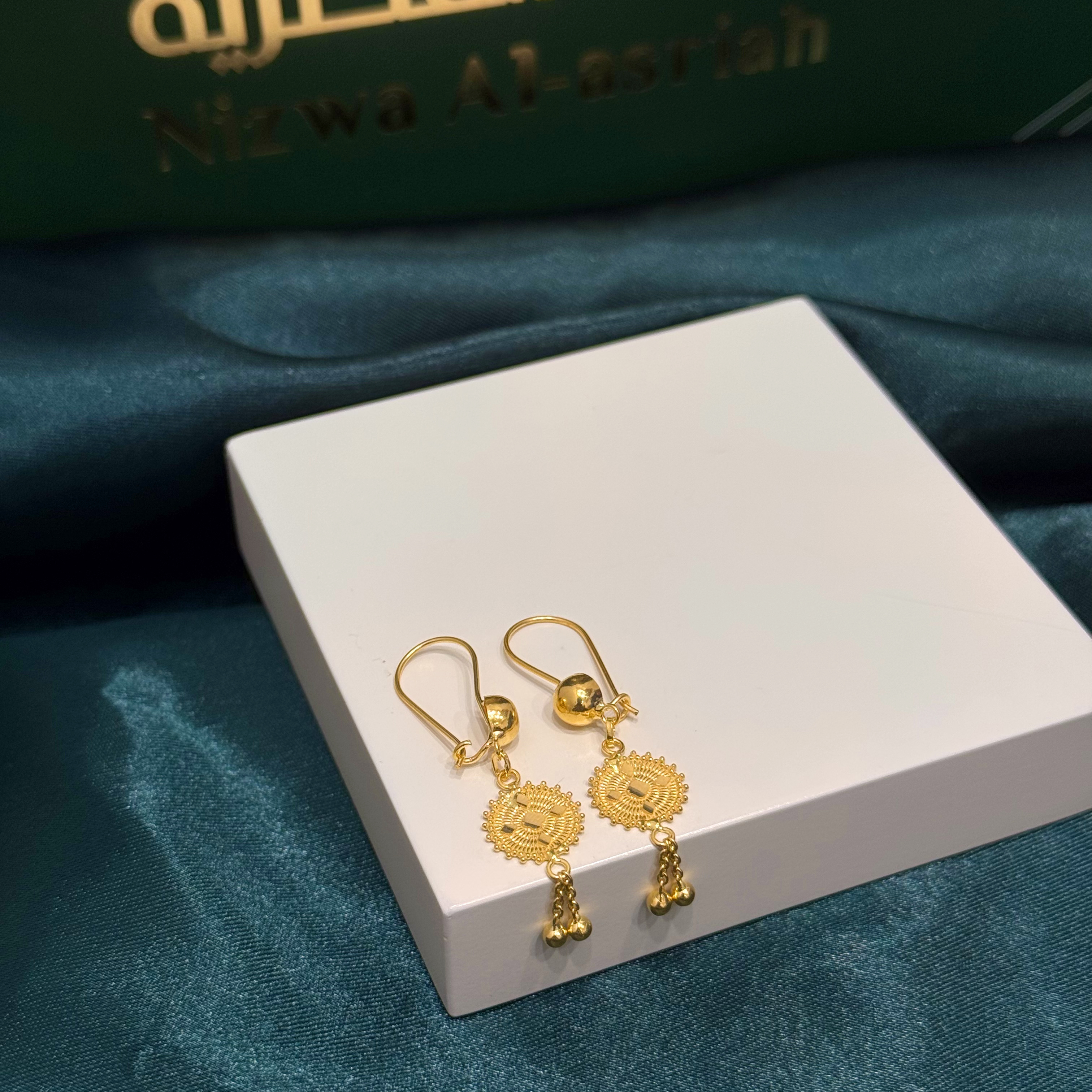 Children's pendant earrings, 21 karat, made in Singapore - (N-0269)