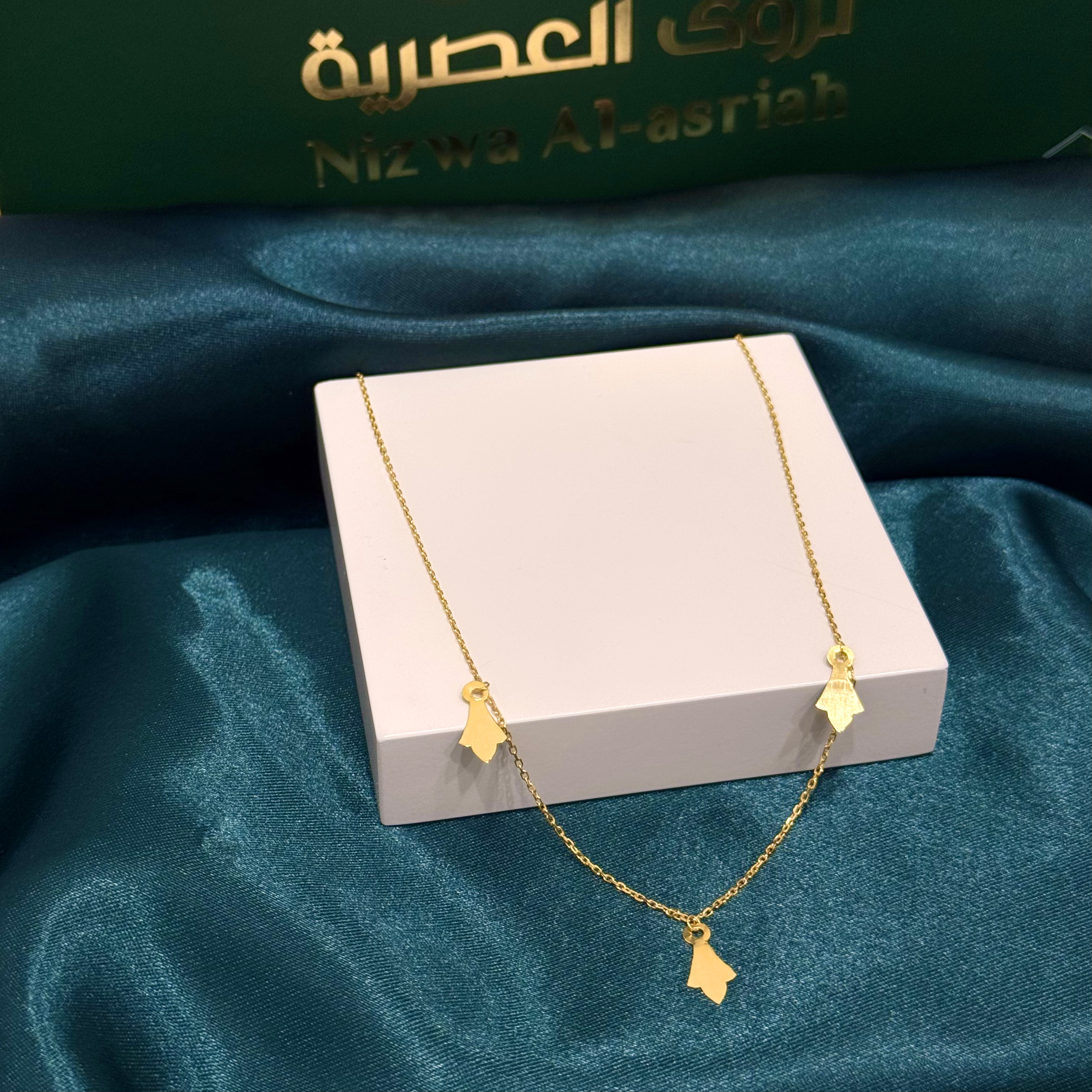21-karat gold choker, made in Singapore