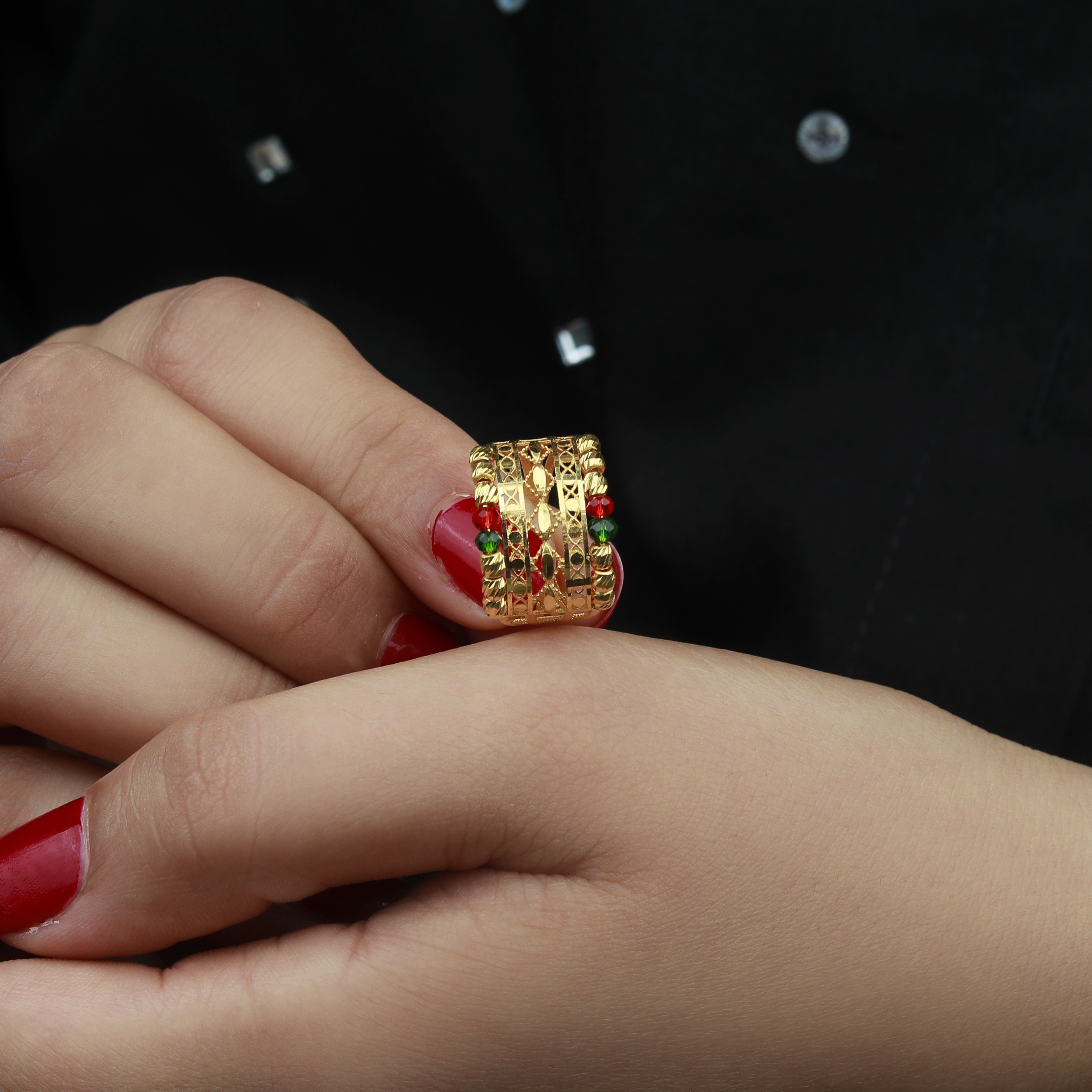 21-karat gold ring, Omani made - (N-0112)