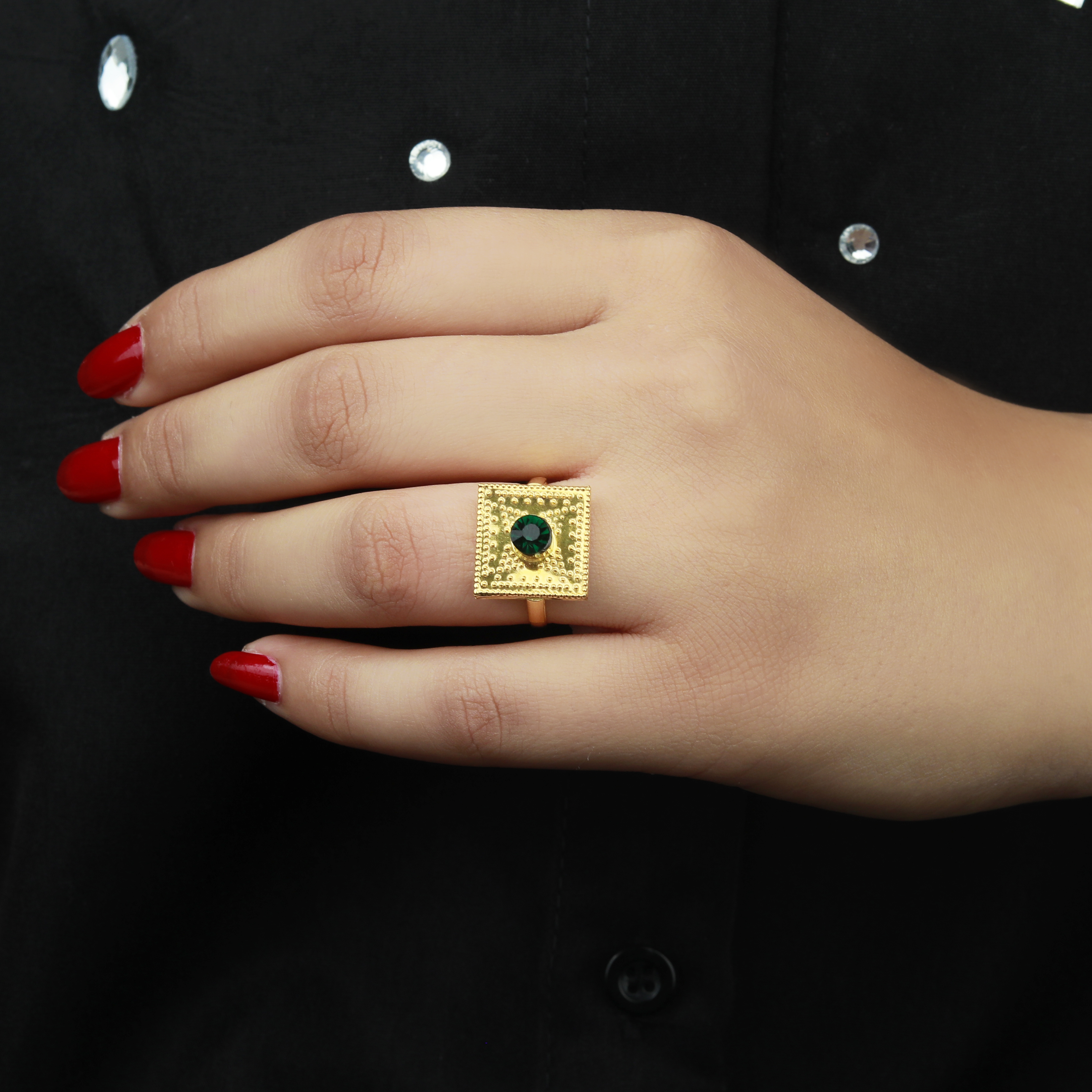 21-karat gold ring, Omani made - (N-0115)