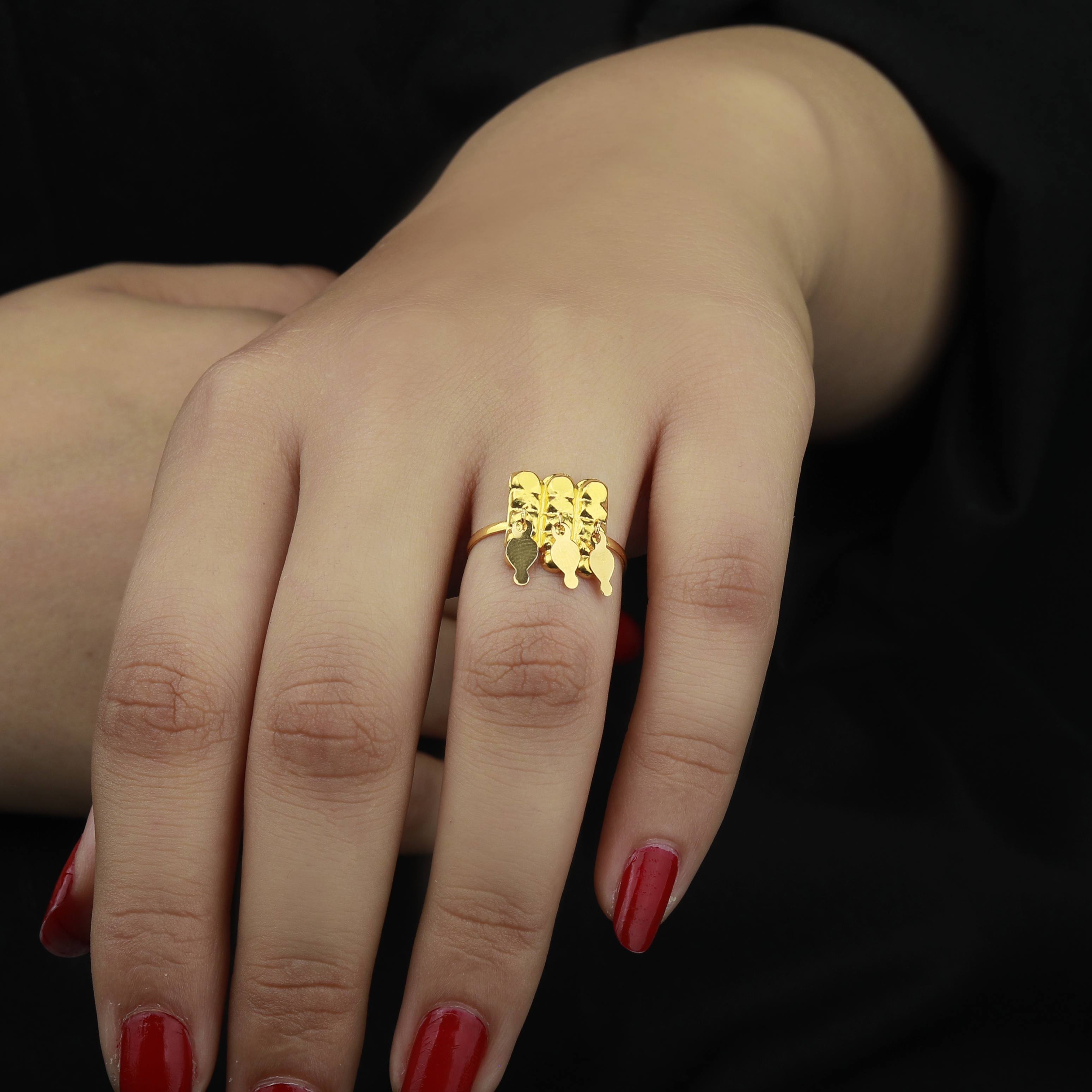 21-karat gold ring, Omani made - (N-0121)