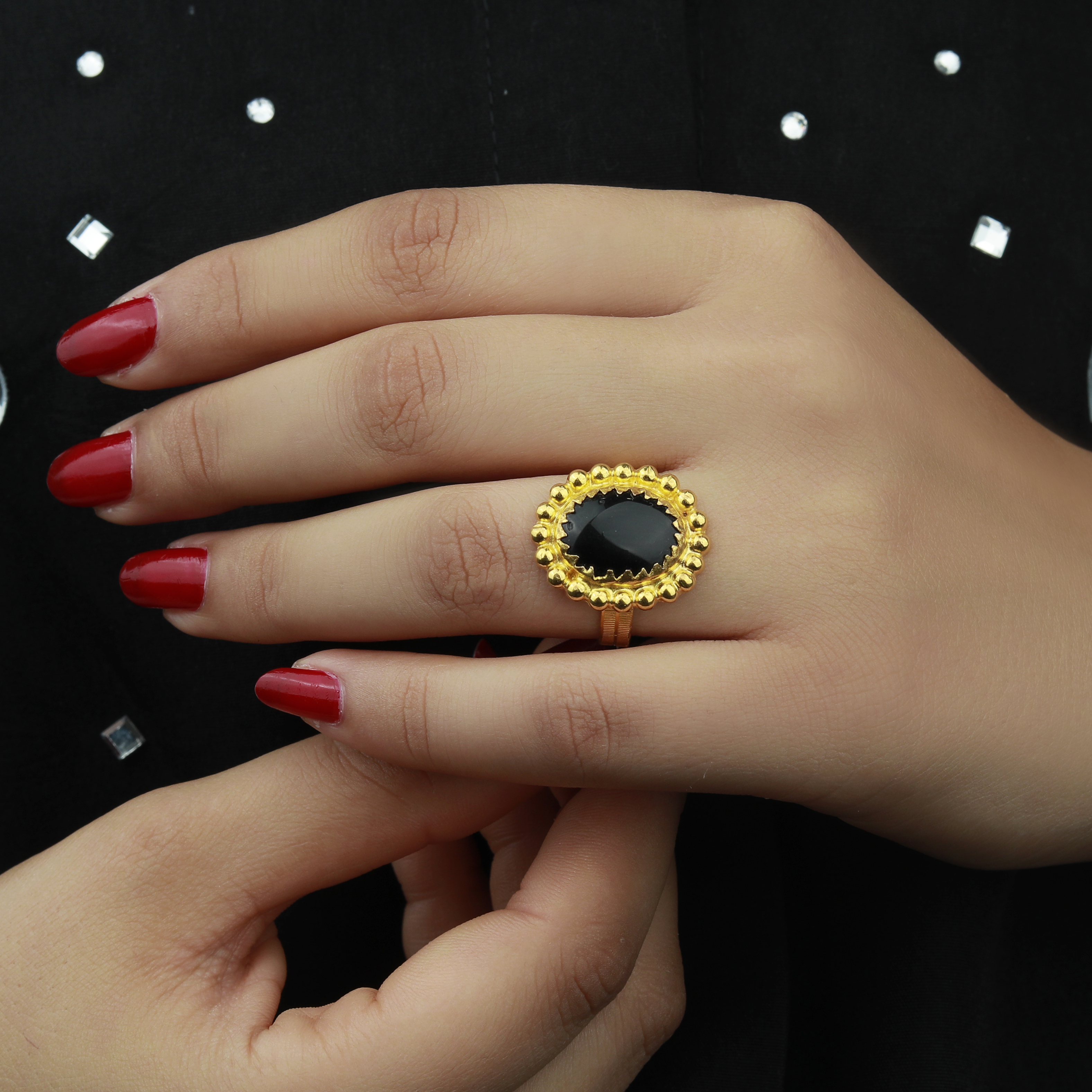 21-karat gold ring, Omani made - (N-0124)