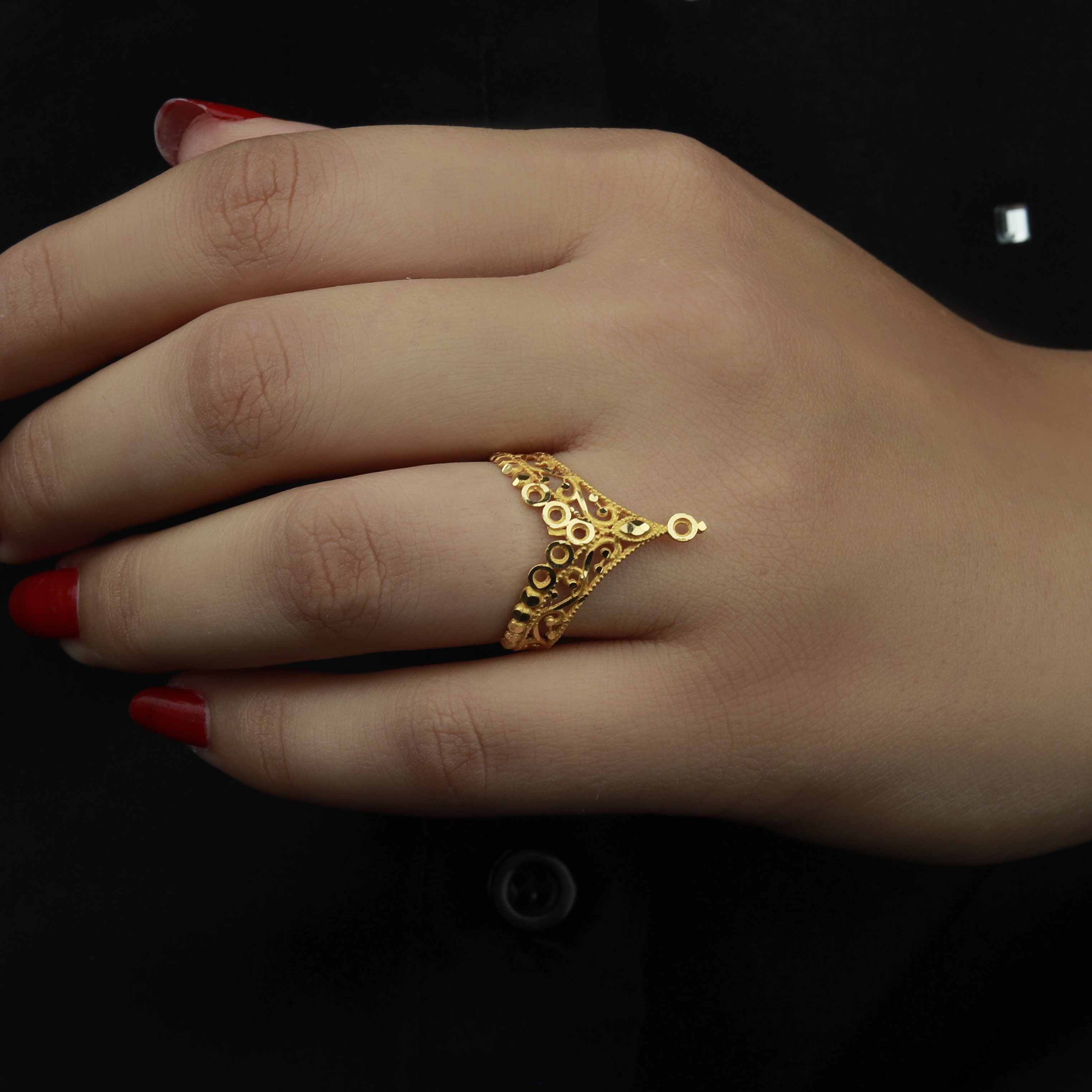 21-karat gold ring, Omani made - (N-0127)