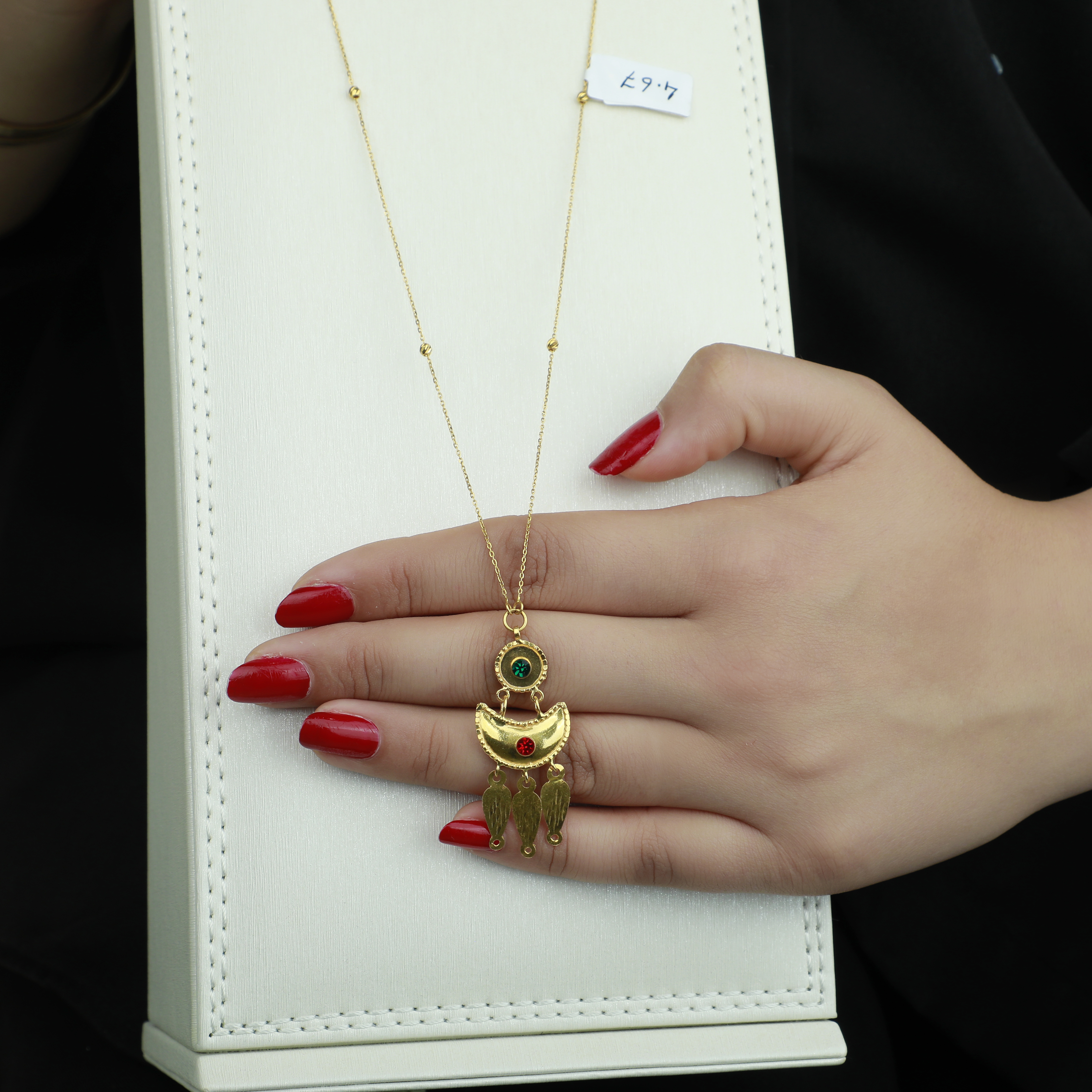 21-karat gold necklace, Omani made - (N-0179) 21-karat gold necklace, Omani made - (N-0179)