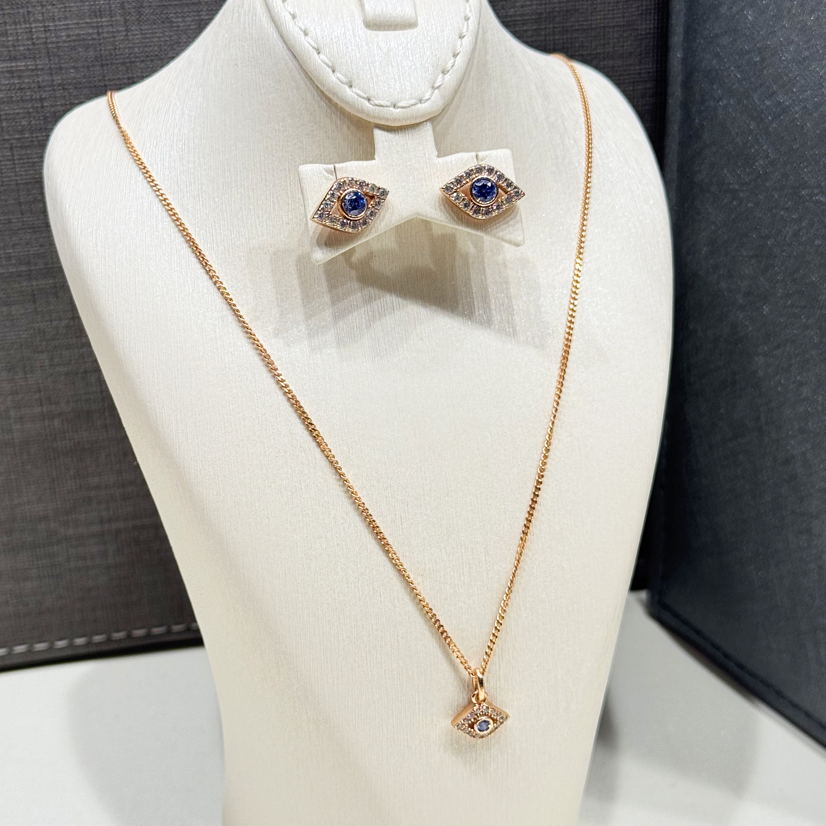 Half set of 925 sterling silver with Swarovski zircon - (R-0141)