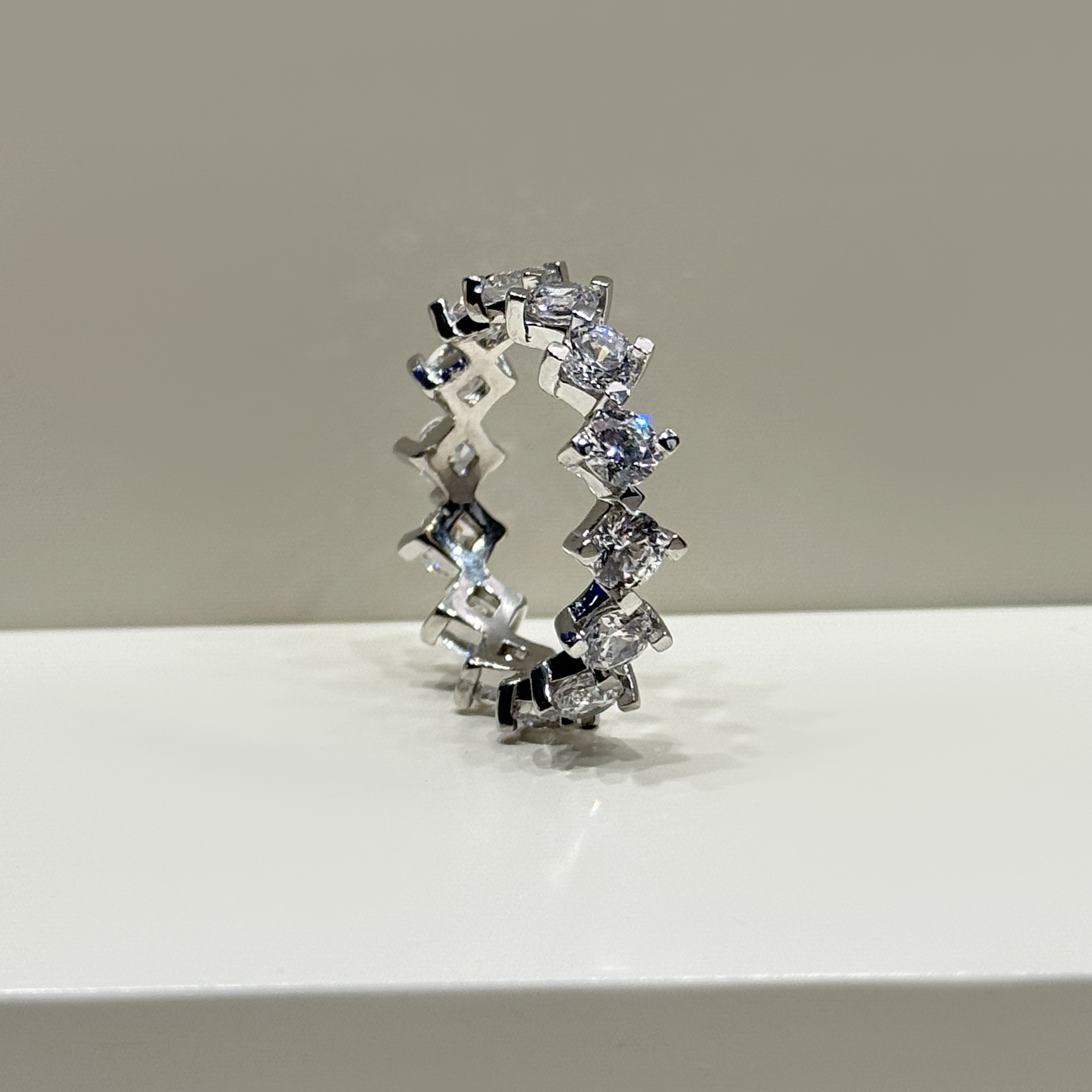 Silver wedding band with Swarovski zircon, 925 sterling silver - (R-0161)