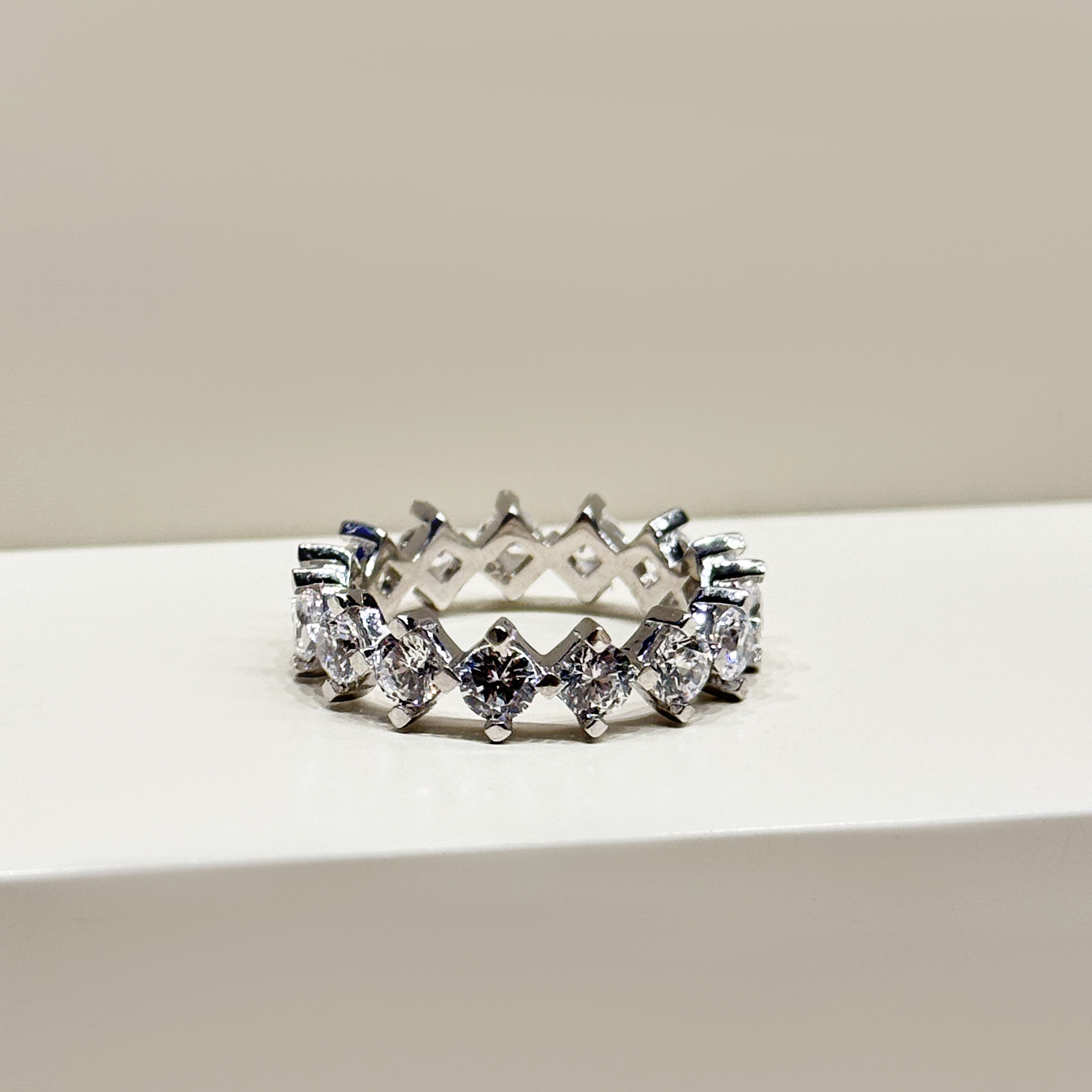 Silver wedding band with Swarovski zircon, 925 sterling silver - (R-0163)