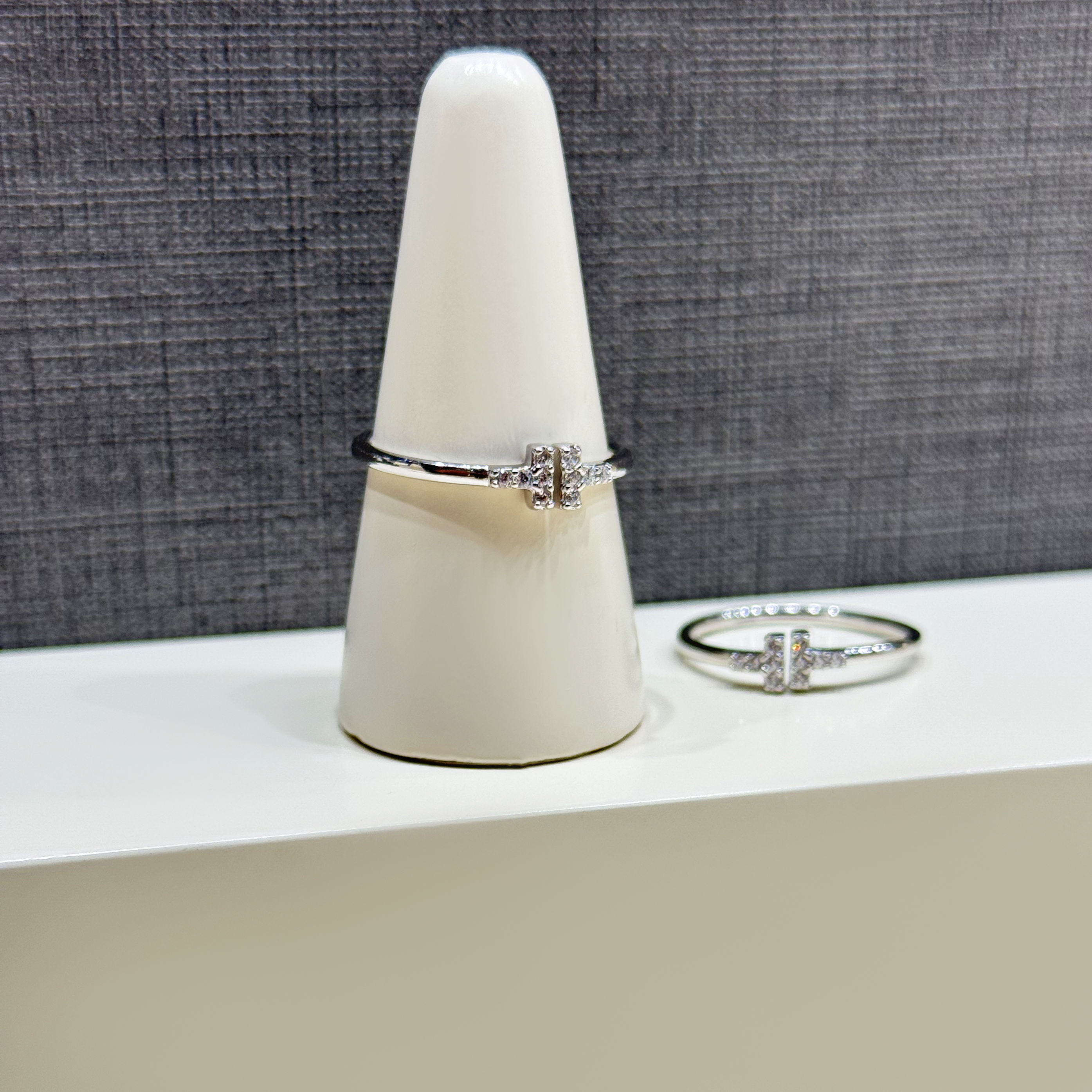 925 sterling silver ring, Turkish made - (R-0185)