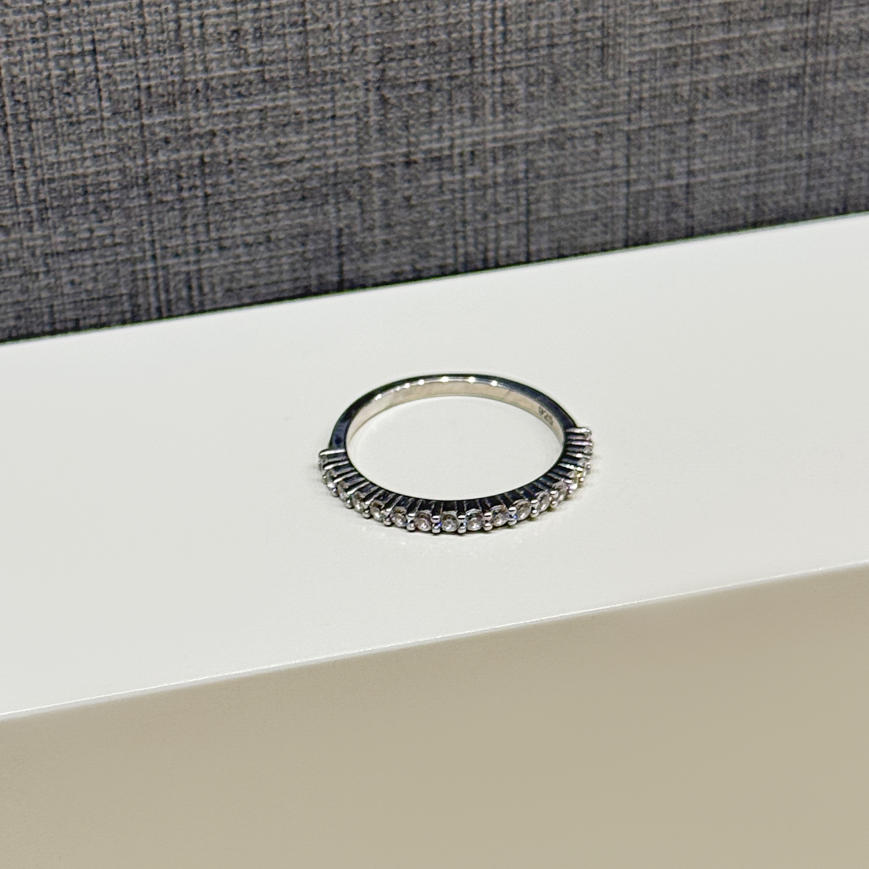 925 sterling silver ring with Swarovski zircon - (R-0191)