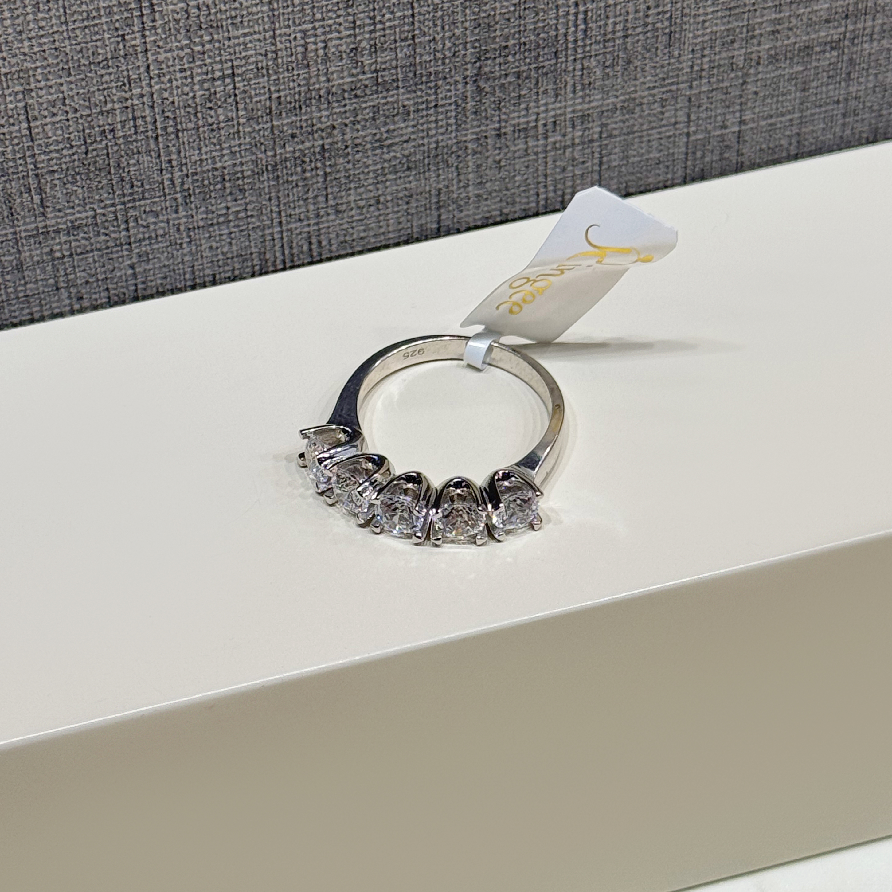 925 sterling silver ring with Swarovski zircon - (R-0192)