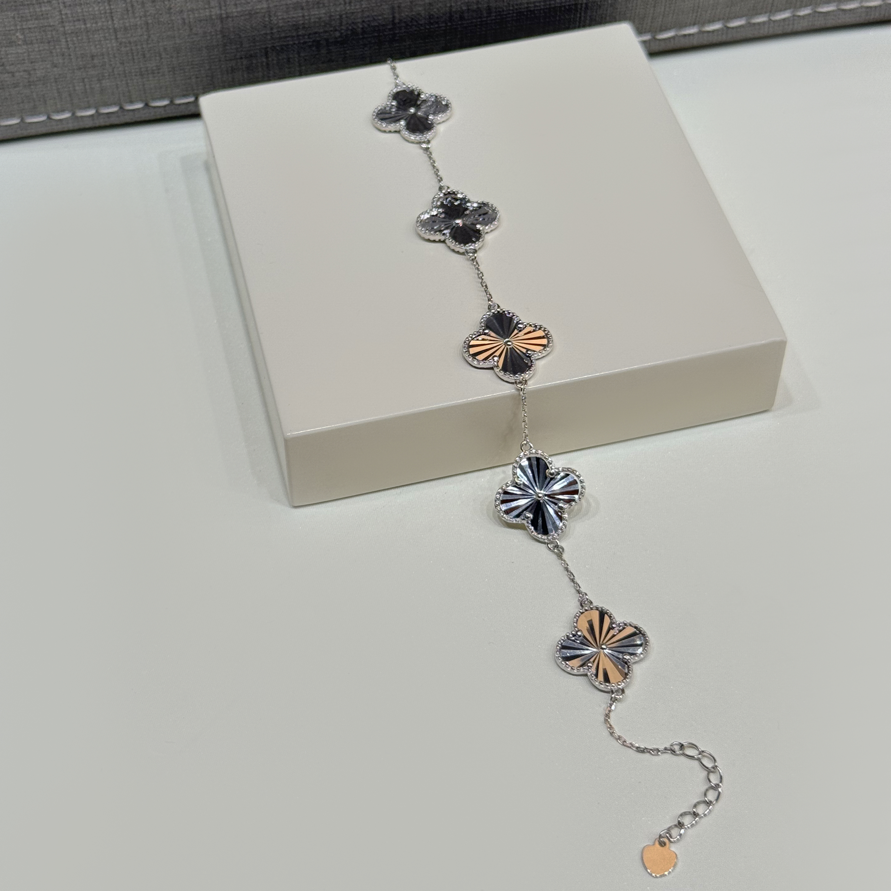 925 sterling silver bracelet, Turkish made - (R-0197) 925 sterling silver bracelet, Turkish made - (R-0197)